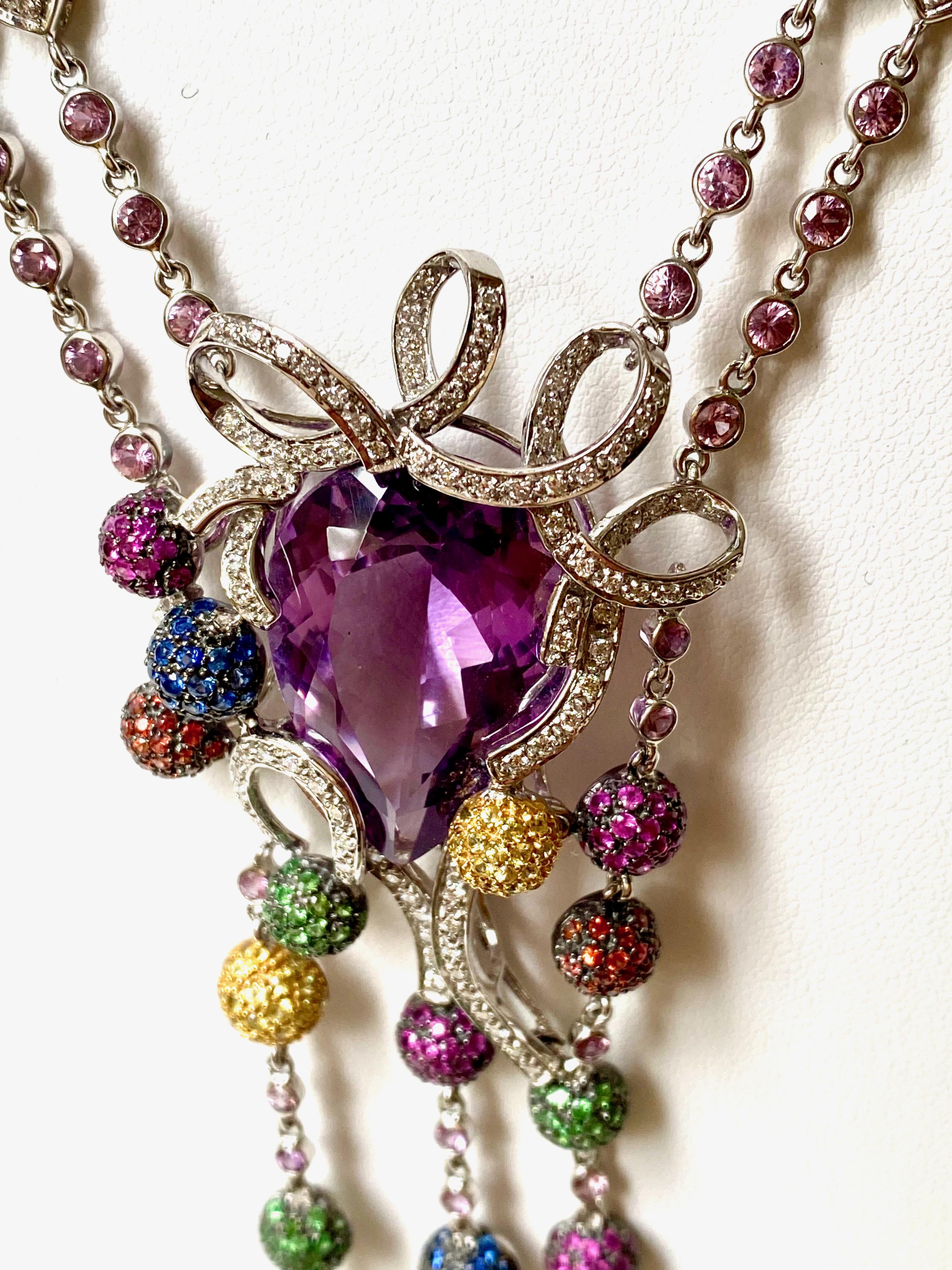 Collana in oro bianco 18 carati con zaffiri multicolore, pietre fini e diamanti in vendita 3