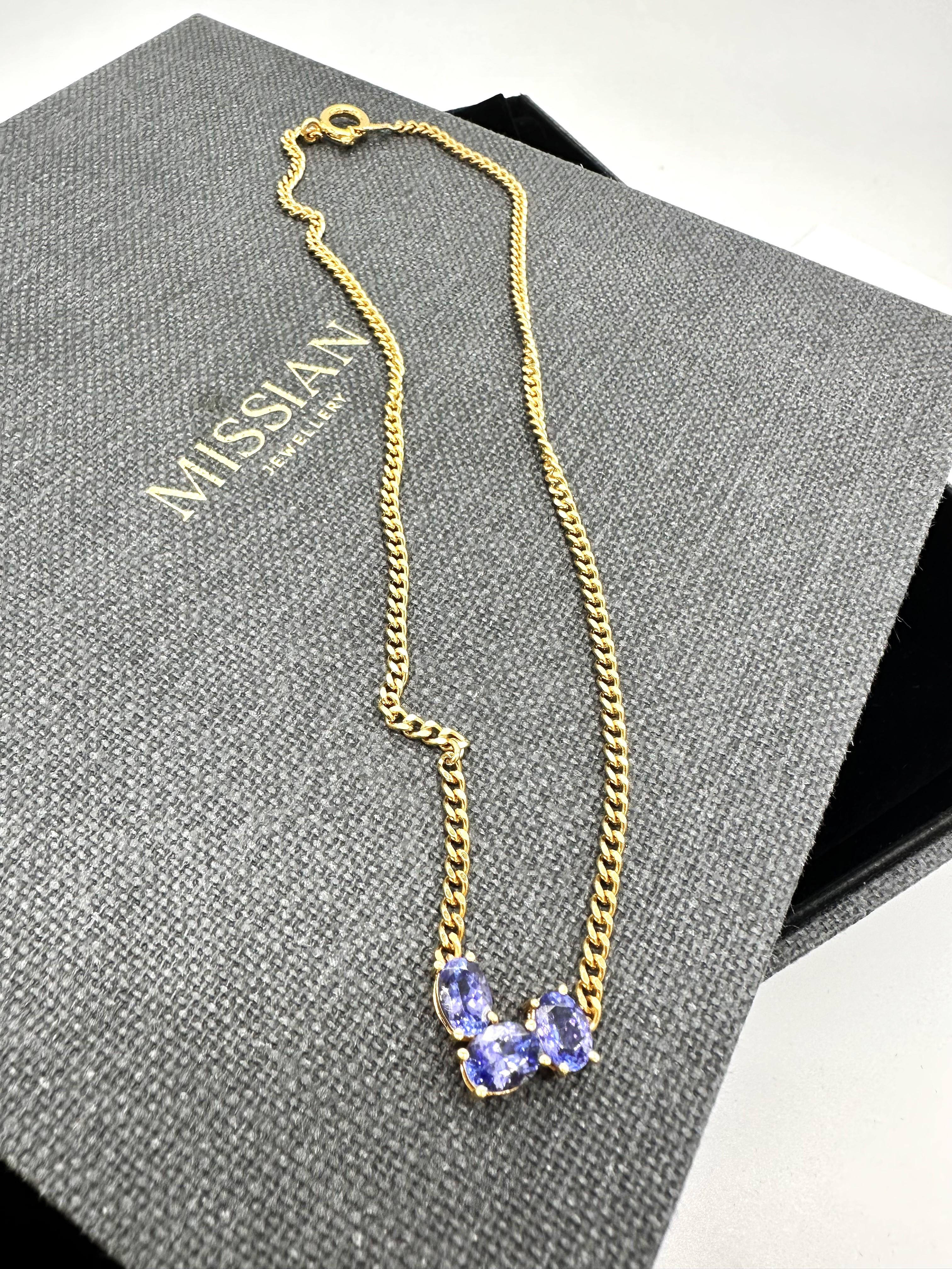 Necklace in 19.2 carat gold and 0.52 carat Tanzanite In New Condition For Sale In Cascais, Lisboa