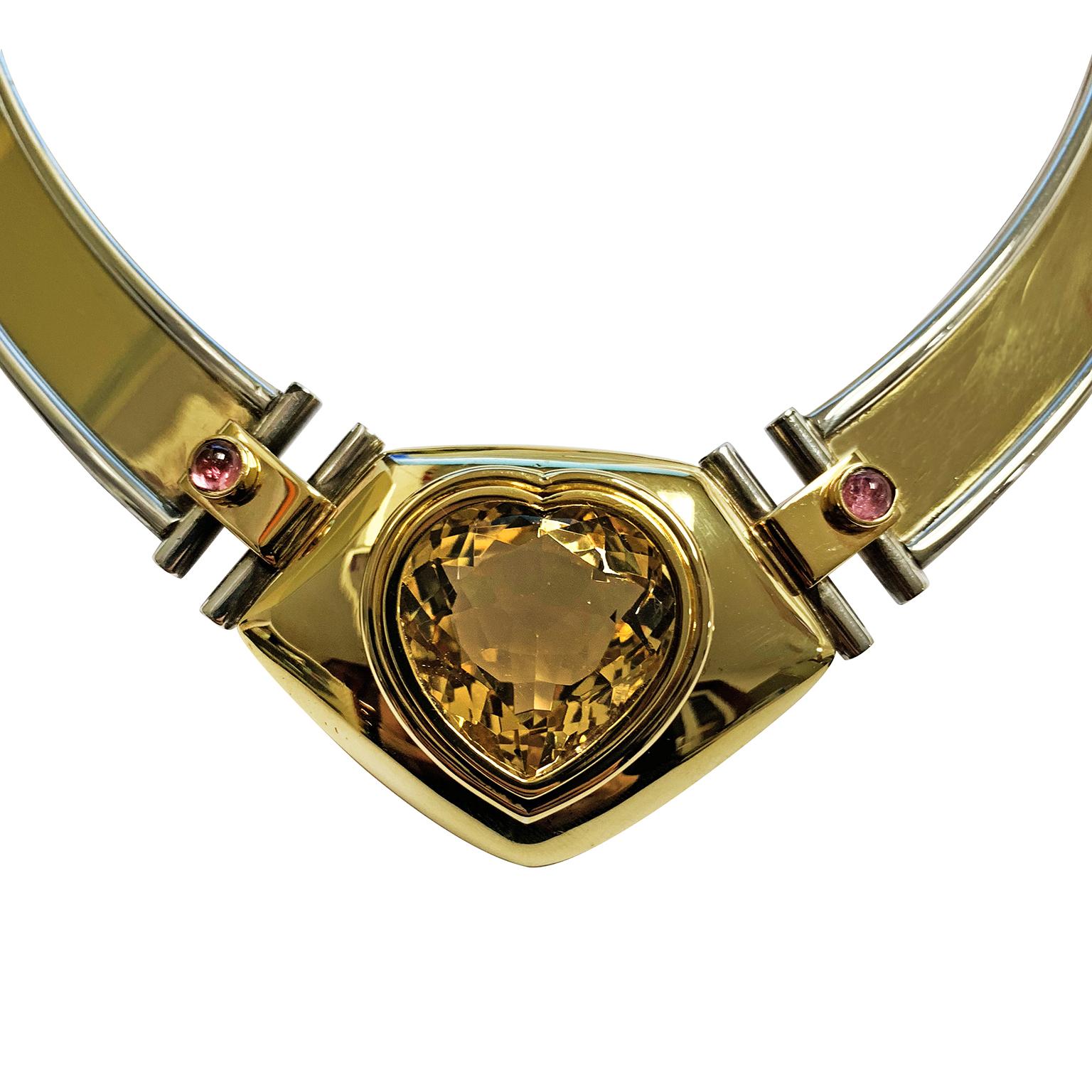 Halskette in zeitgenössischem Kunstdesign, Silber und Gold mit einem natürlichen Zitrinherz (Art nouveau) im Angebot