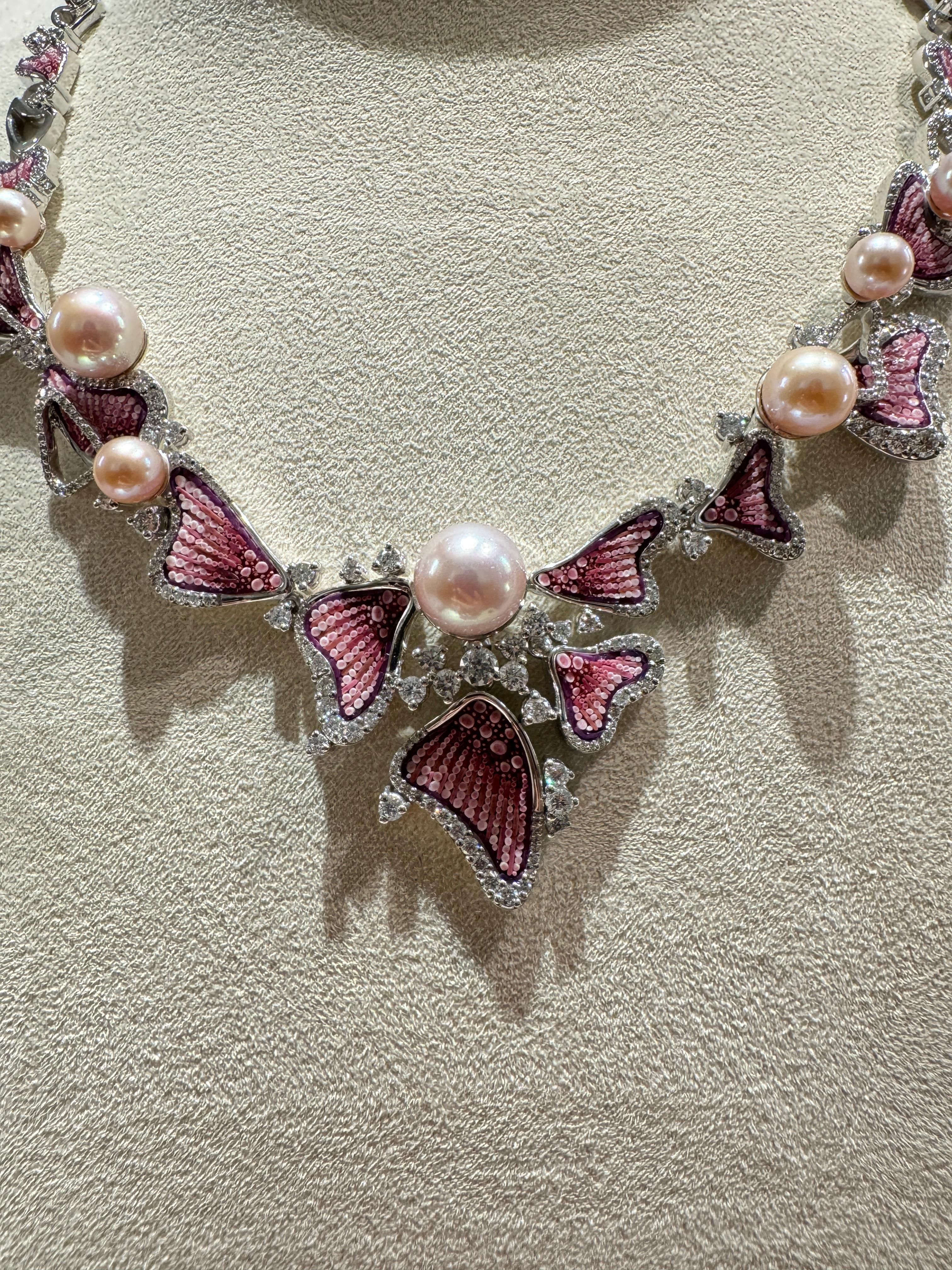 Round Cut Necklace in White Gold, White Diamonds,  Fresh Water Pearls and Micromosaic For Sale