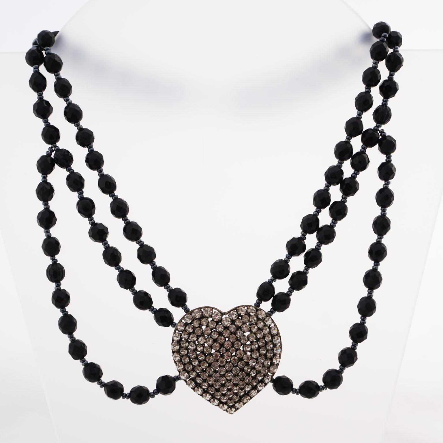 Halskette aus Gablonz-Glasperlen mit Strass-Herz aus Strass im Angebot 6