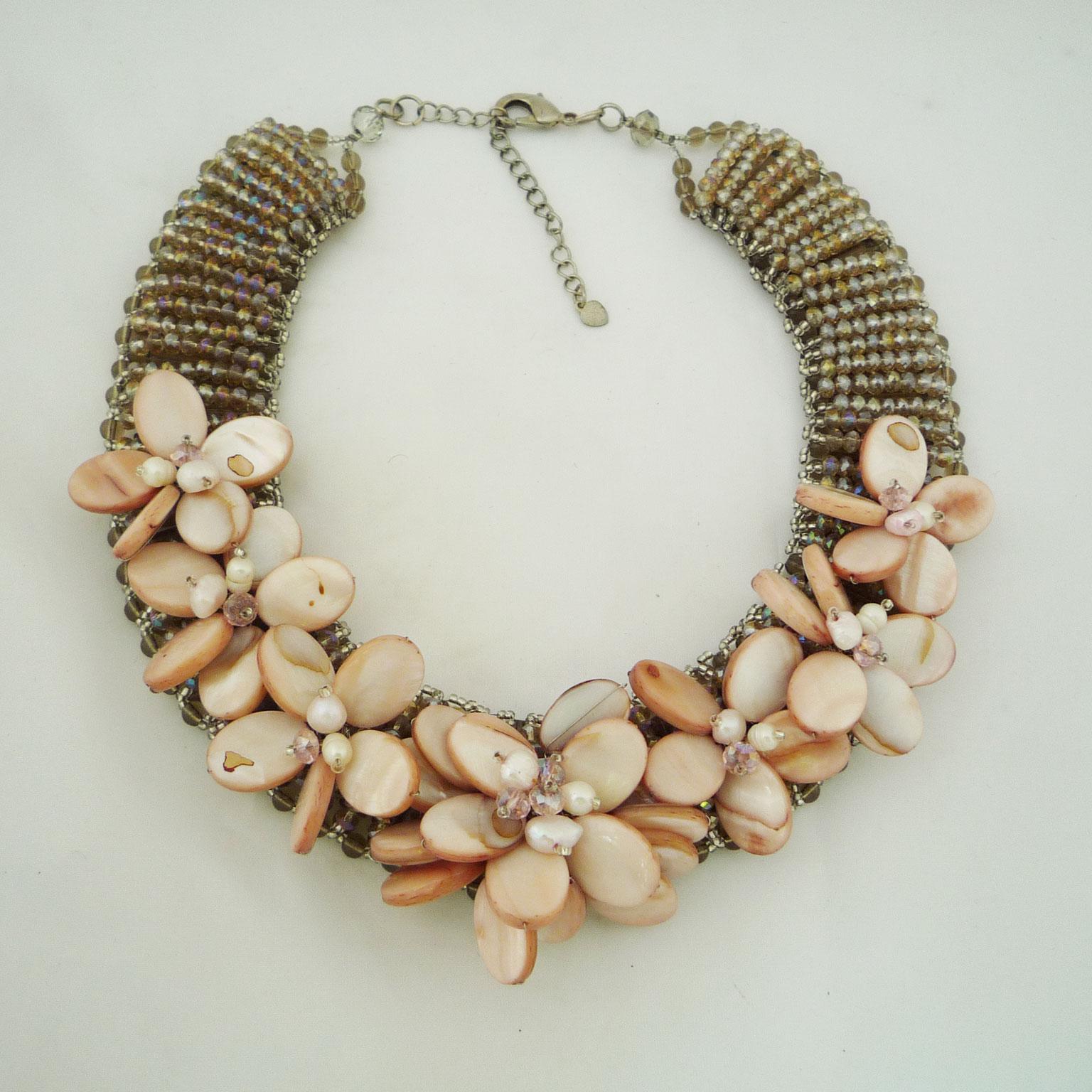 Bead Necklace made of mother-of-pearl, freshwater pearls and Swarovski pearls