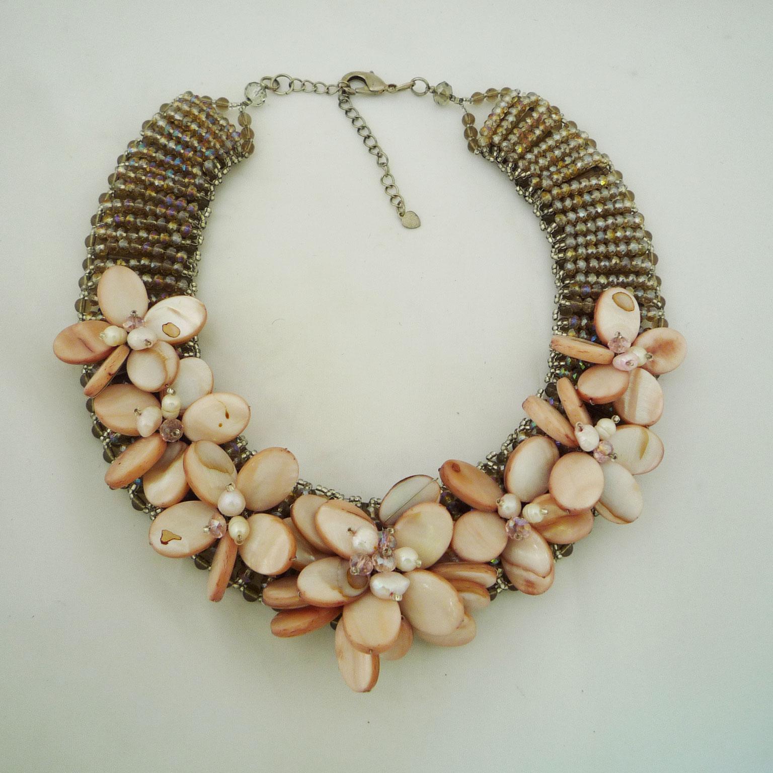 Women's Necklace made of mother-of-pearl, freshwater pearls and Swarovski pearls