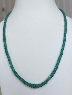 Collana di smeraldi naturali della Colombia in oro giallo 18 Kt