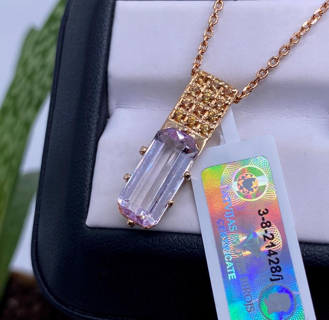 Necklace Natural Kunzite from Pakistan and African Yellow Sapphires 14K Gold.
GRAL Jewelry
Only Authentic Gemstone
Hand-Made
Main stone: Kunzite
Main stone size: 13x6mm
Main stone Origin: Pakistan
Main stone creation: Natural
Metal: Solid 14 Karat