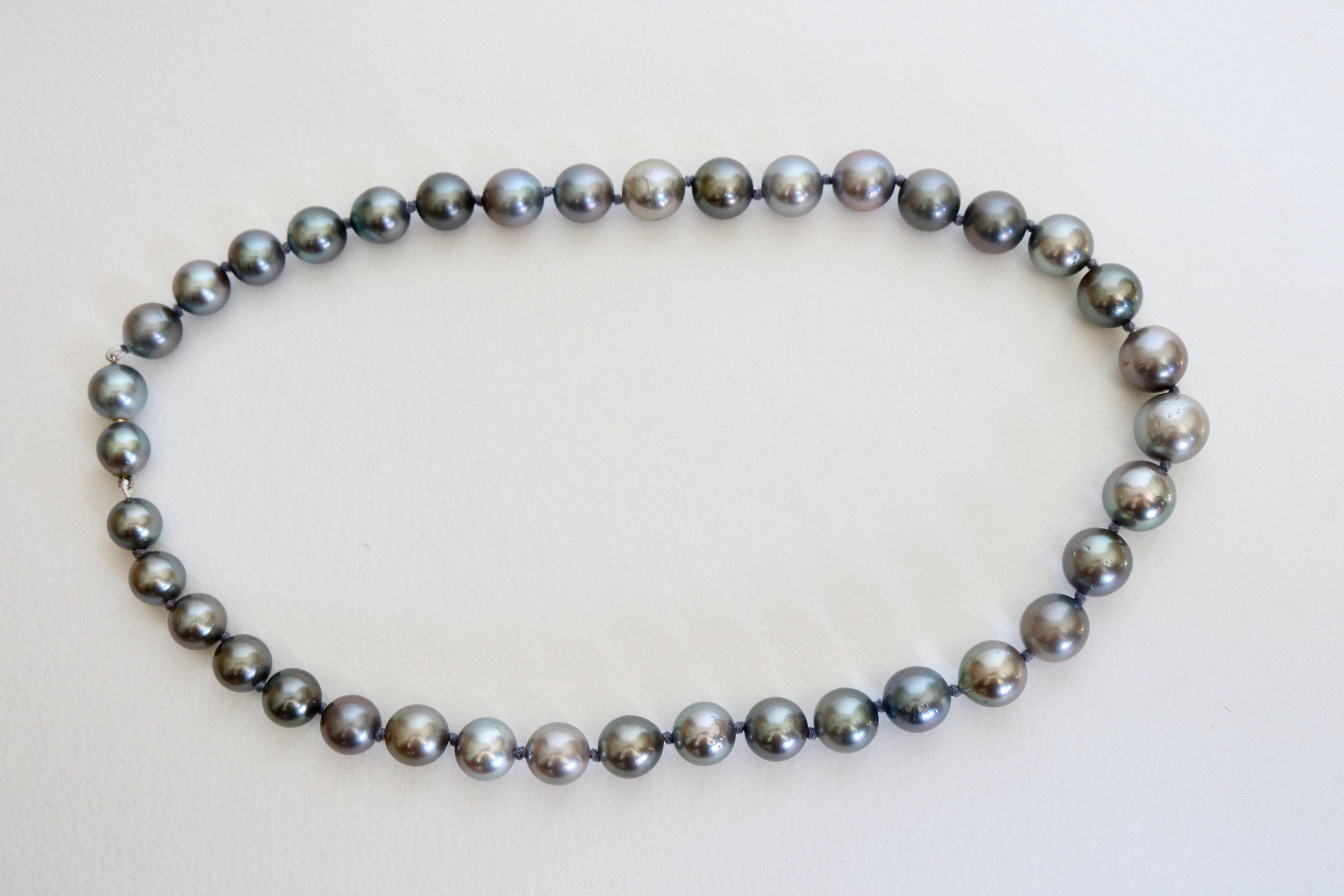 Collana di perle coltivate grigie da 9 mm a 13 mm in vendita 2