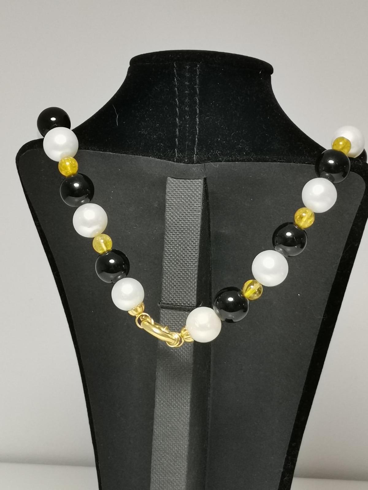 Japanese Necklace of Cultured Pearls, Extra Quality 'Akoya Japan' For Sale