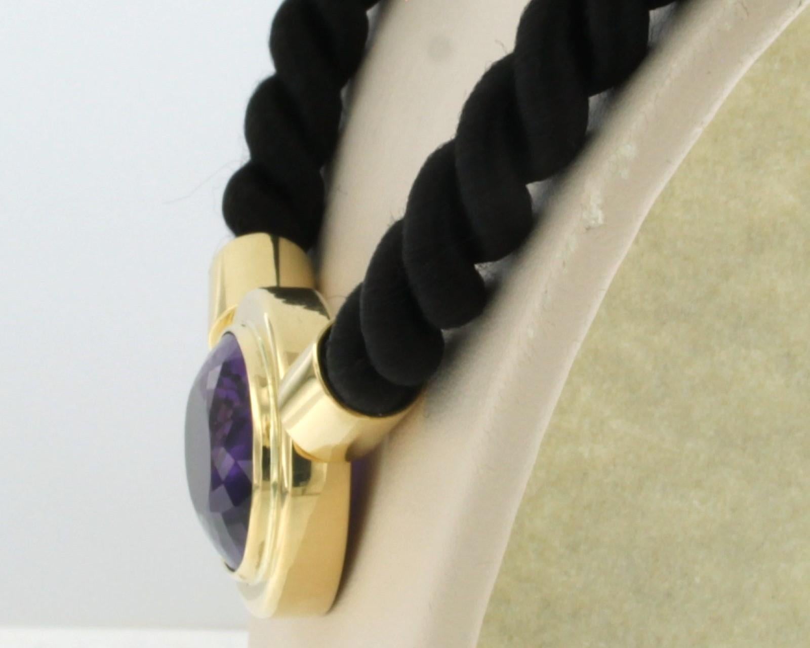 Necklace rope on a gold lock set with amethyst 18k yellow gold For Sale 1