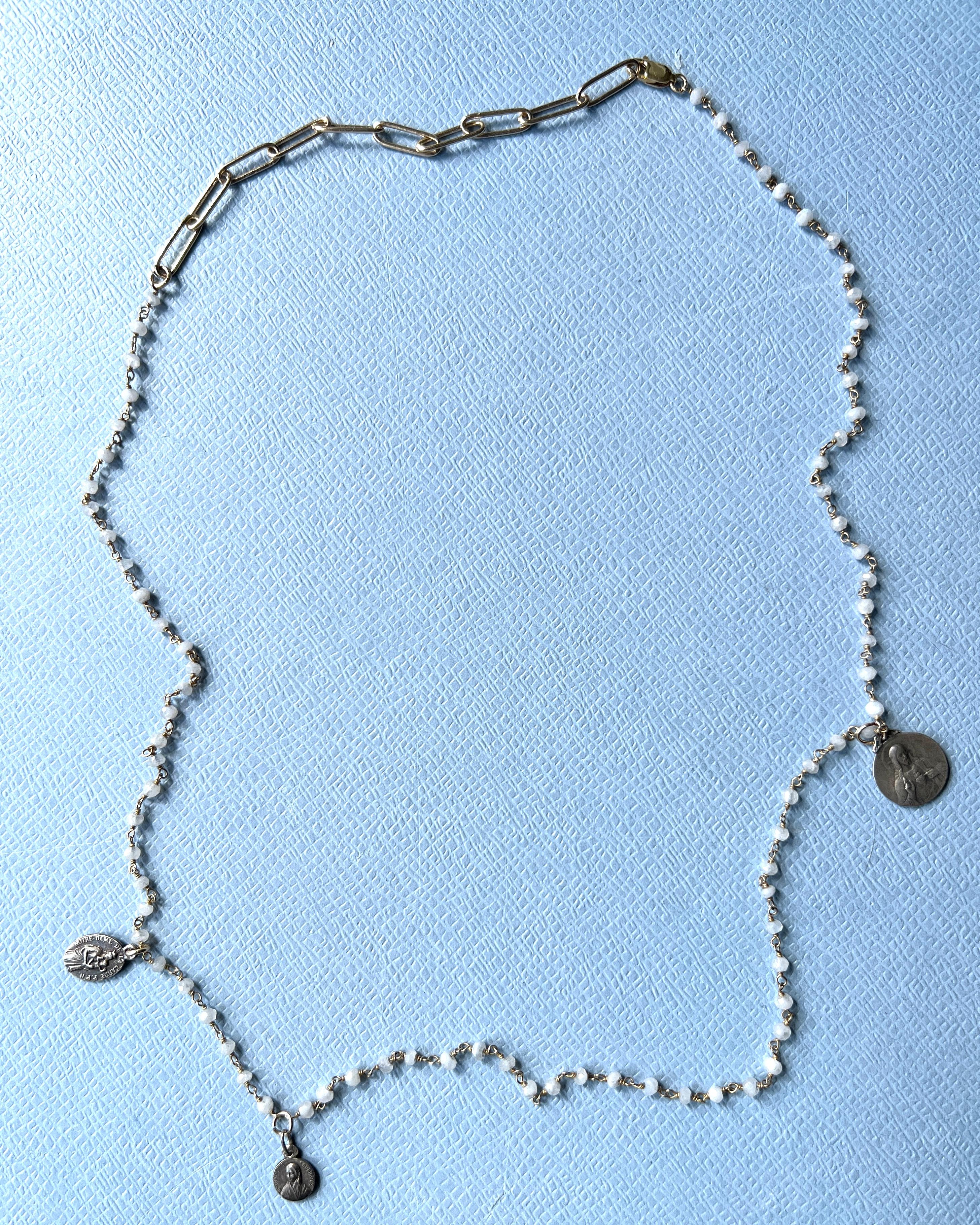 Necklace Rosario French Virgin Mary Medals Neuf - En vente à Los Angeles, CA