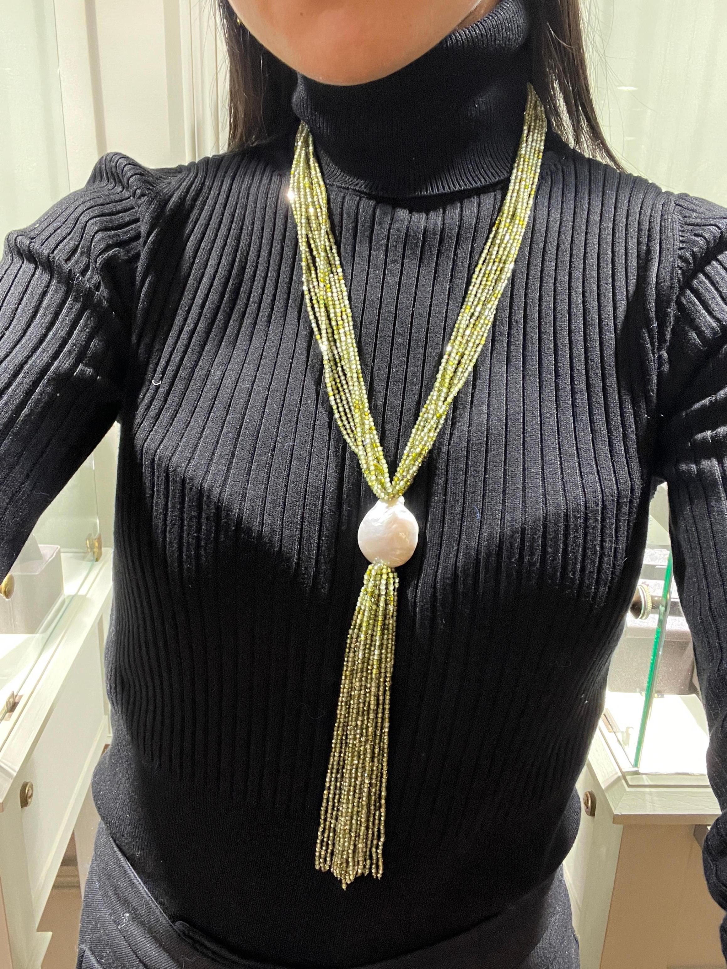 Taille pampille Collier Sautoir Zirconia perle verte bakélite baroque en vente
