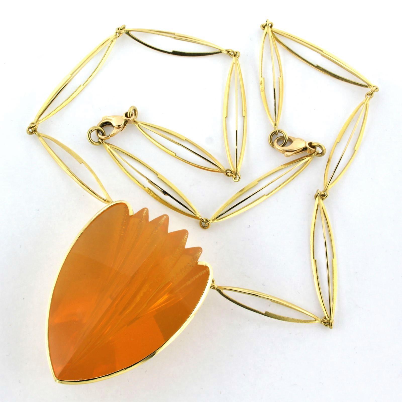 Halskette mit Opal aus 18k Gelbgold - 53 cm lang im Angebot 1