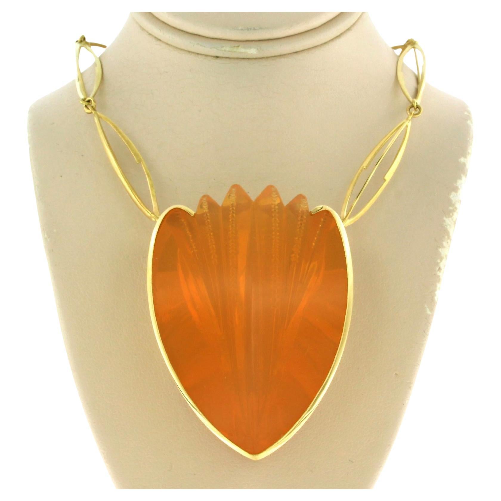 Halskette mit Opal aus 18k Gelbgold - 53 cm lang