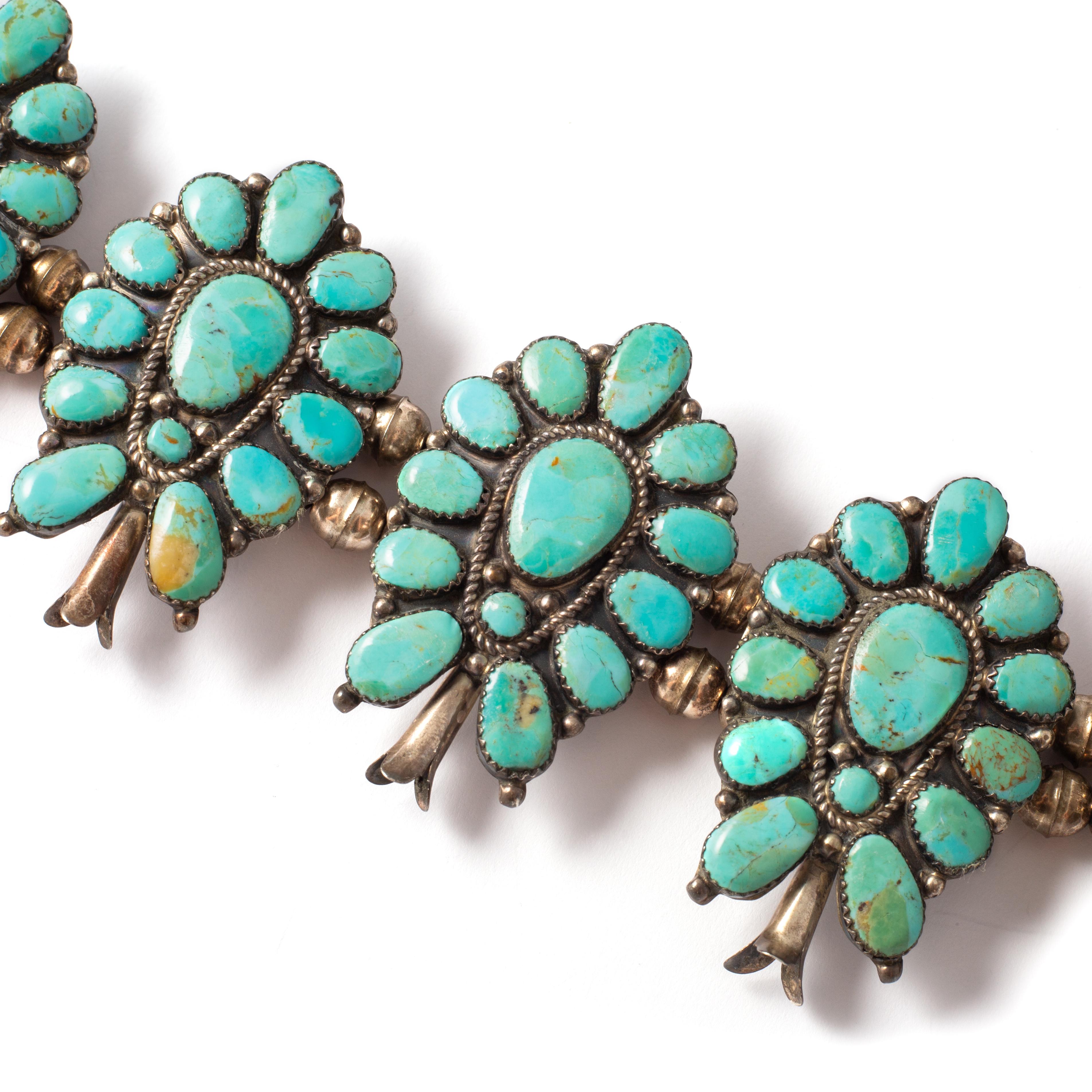 Necklace Squash Blossom, Vintage, Turquoise, Lone Mountain, 1950S In Excellent Condition In Geneva, CH