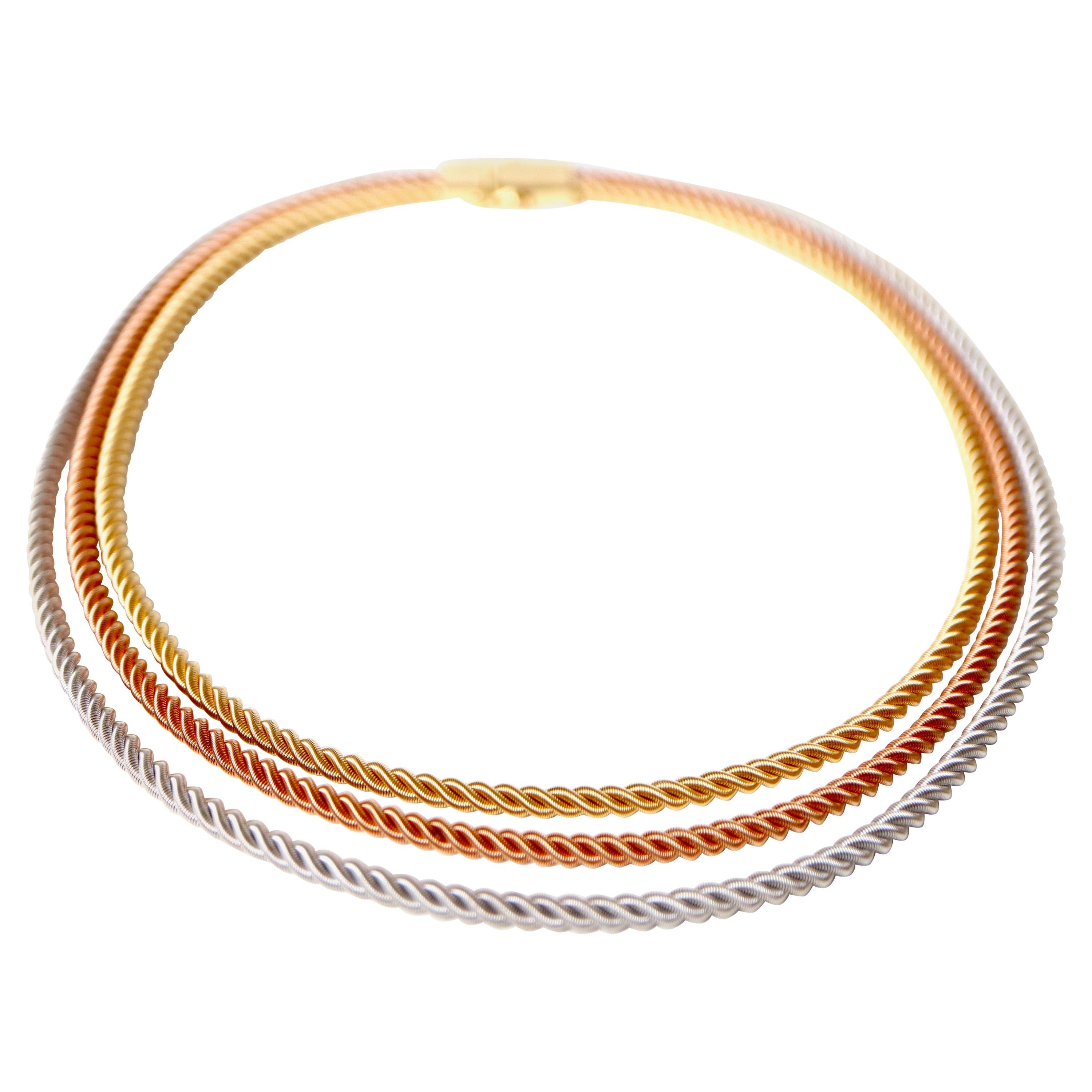 Necklace Three Gold 18 Kt Composed of Three Rows in Fall of Three Twists 3 golds For Sale