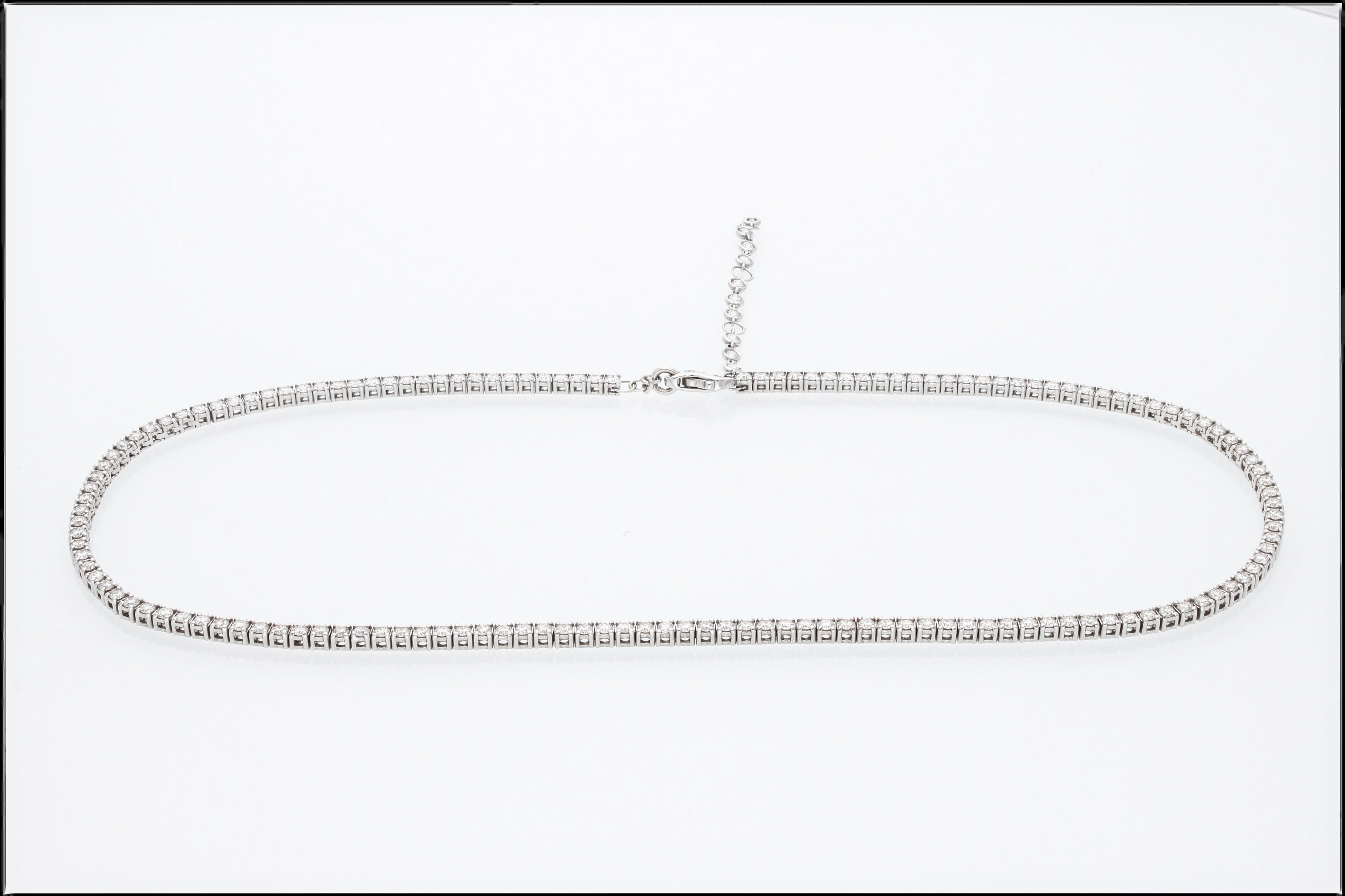 Necklace with 154 Brilliant Cut Diamonds, Total Carat Weight Ct 4.41 For Sale 10