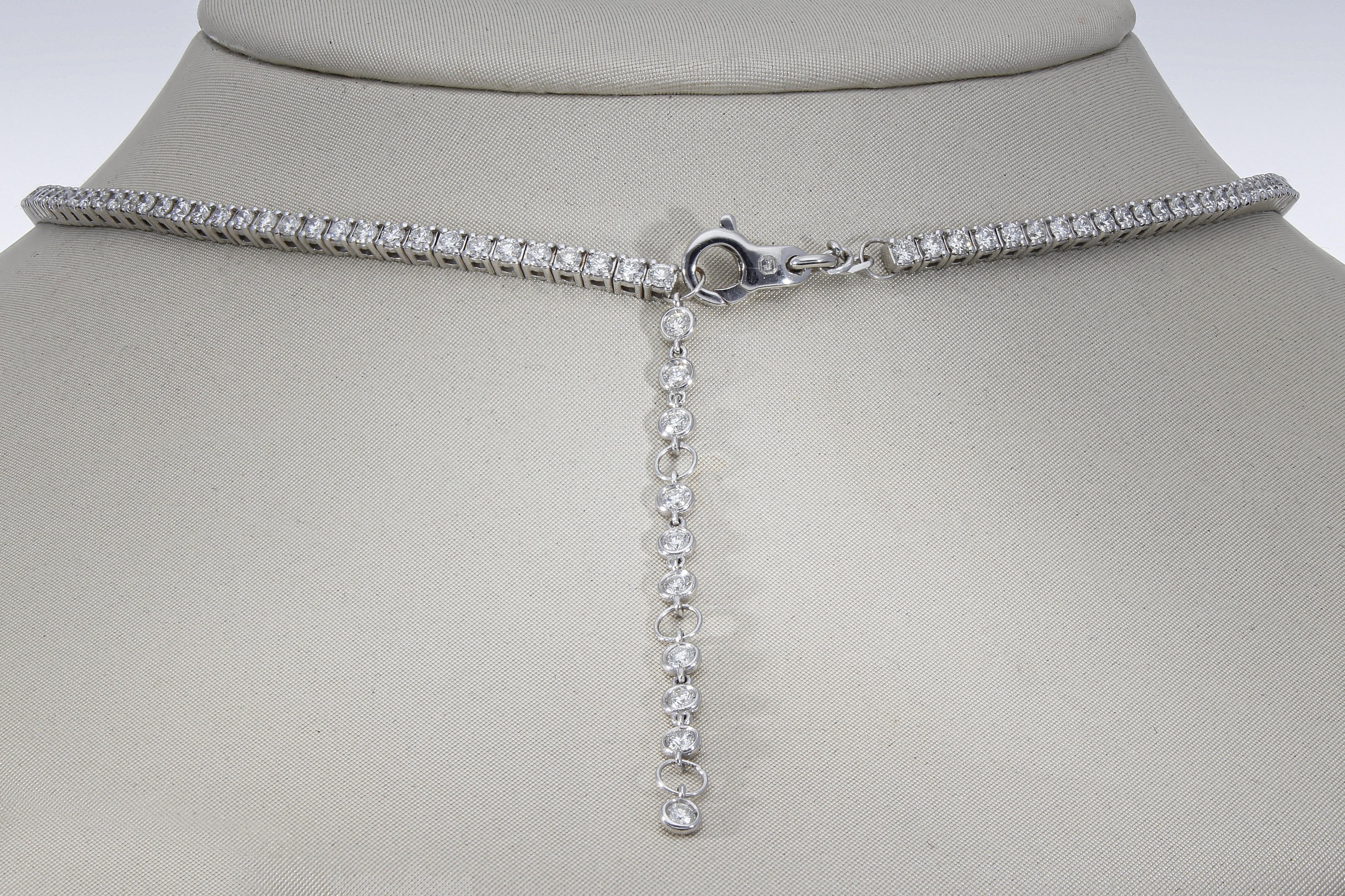 Necklace with 154 Brilliant Cut Diamonds, Total Carat Weight Ct 4.41 In New Condition For Sale In Rome, IT
