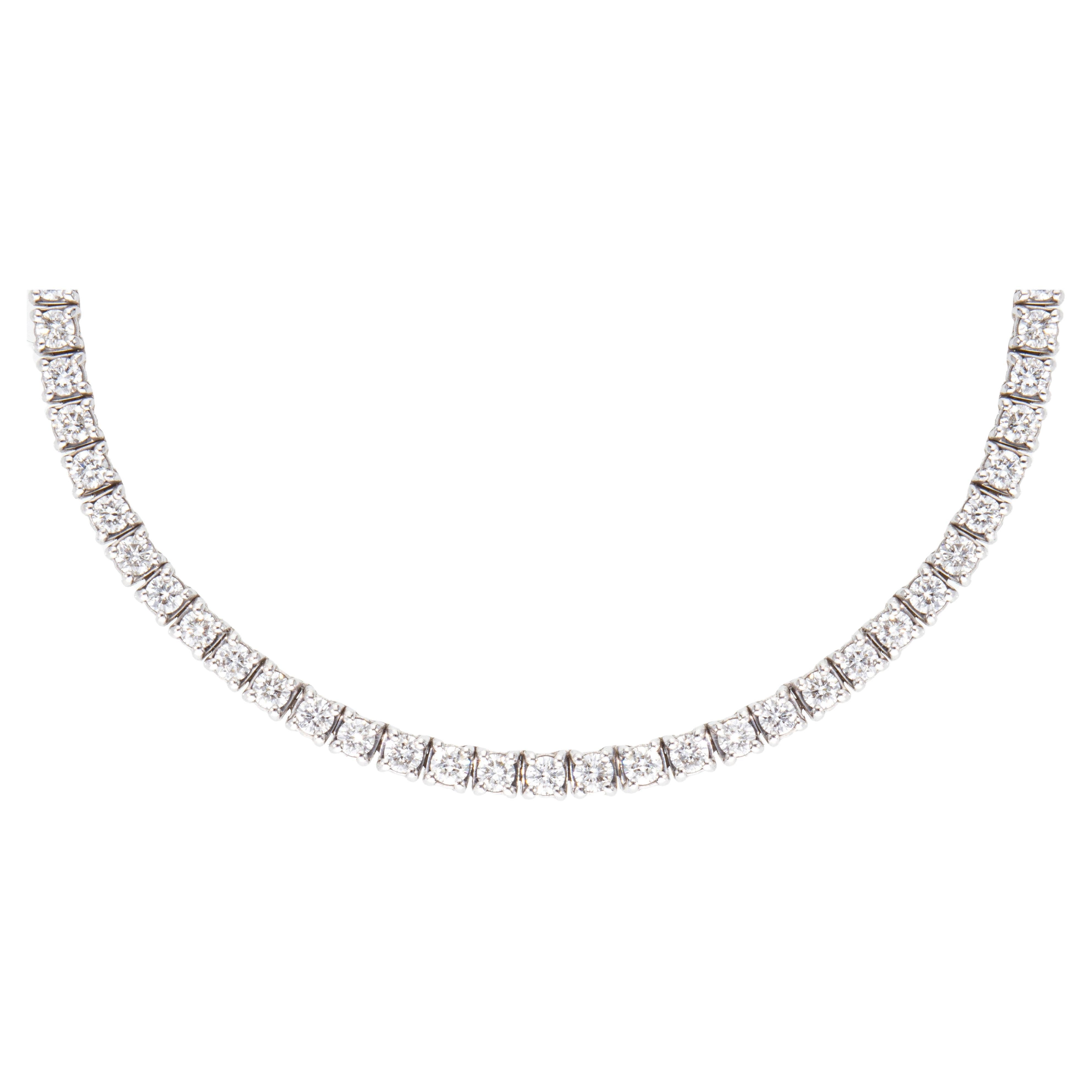 Necklace with 154 Brilliant Cut Diamonds, Total Carat Weight Ct 4.41 For Sale