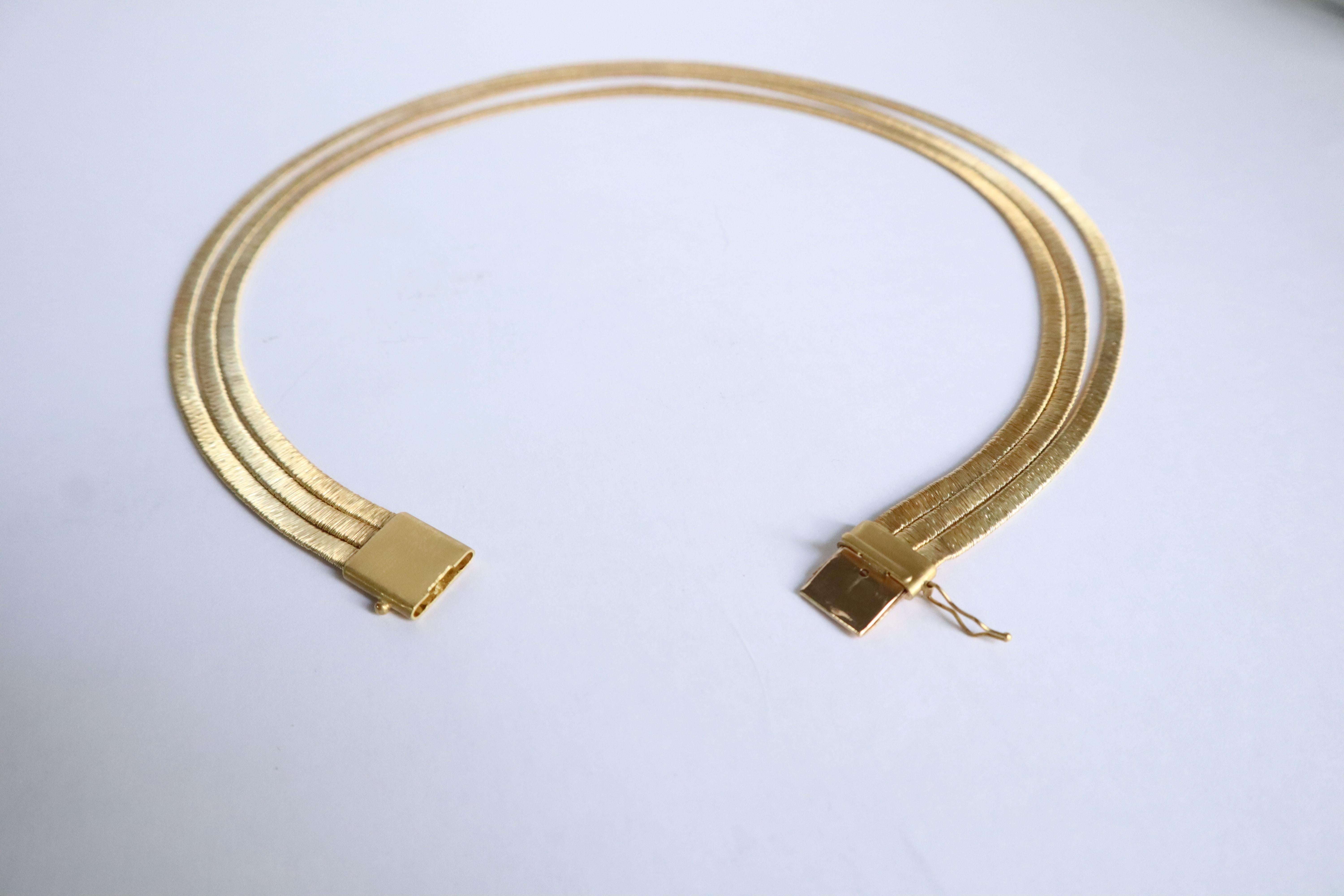 Necklace with 3 Flexible Wires in 18 Karat Yellow Gold For Sale 2