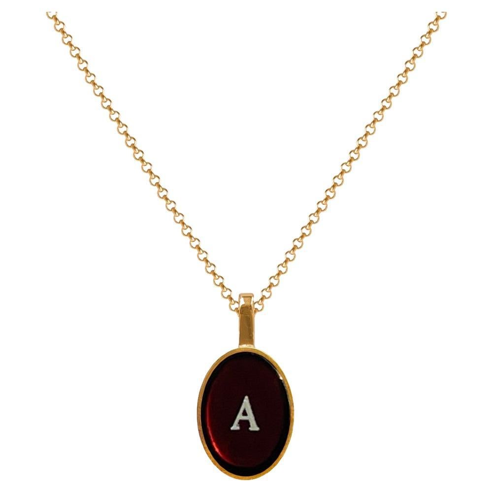 Necklace with amber pendant and name letter gold - A
