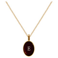 Necklace with amber pendant and name letter gold -  E