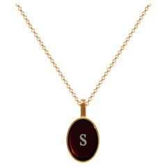 Necklace with amber pendant and name letter gold - S