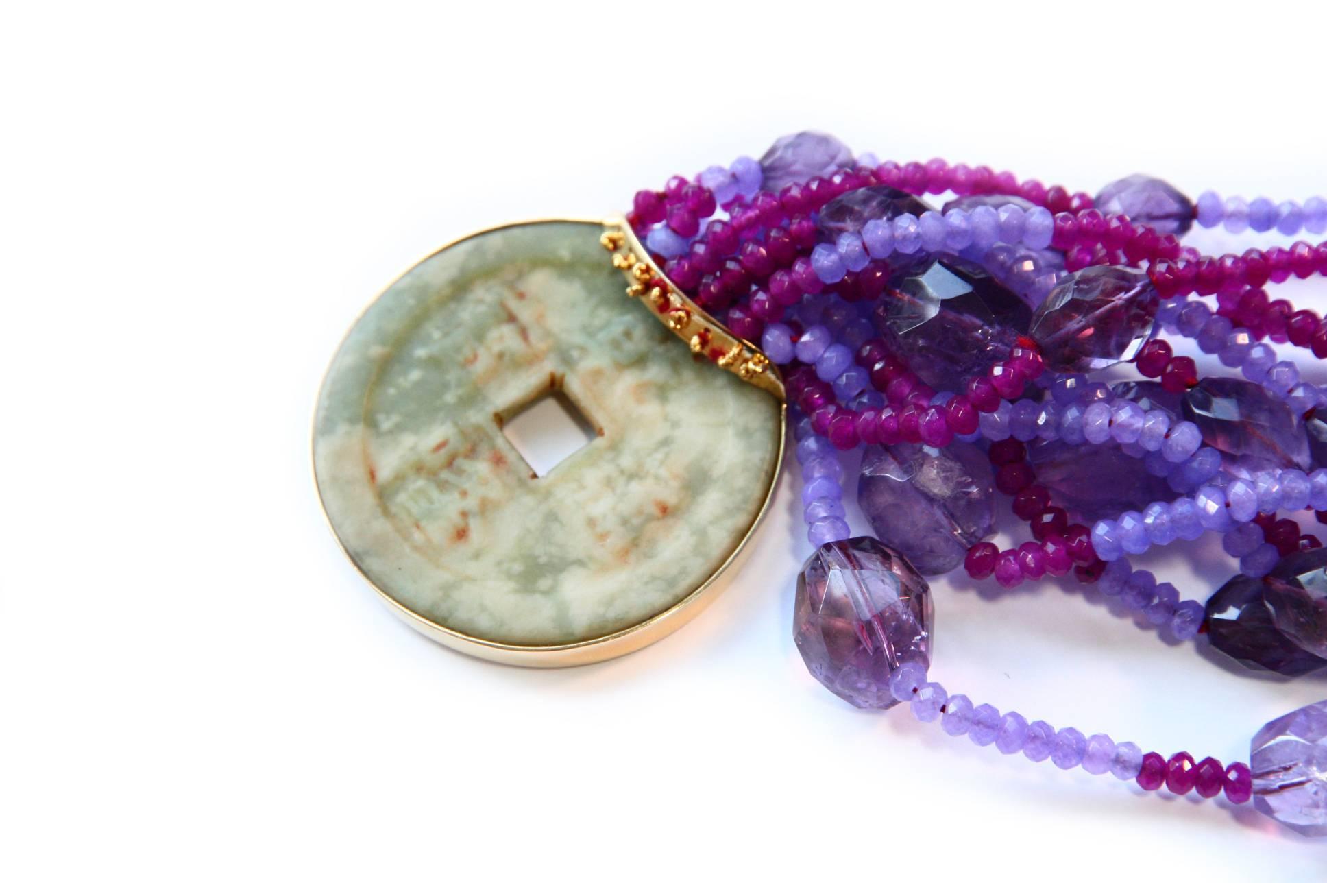 Necklace with Antiques Jade Amethyst Rubelite Lavender Jade 18 Karat Gold For Sale 2