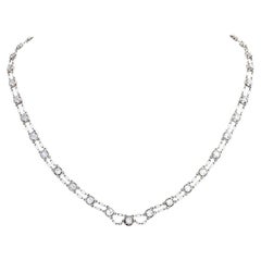 Necklace with Approximately 6 Carats Diamonds in Platinum