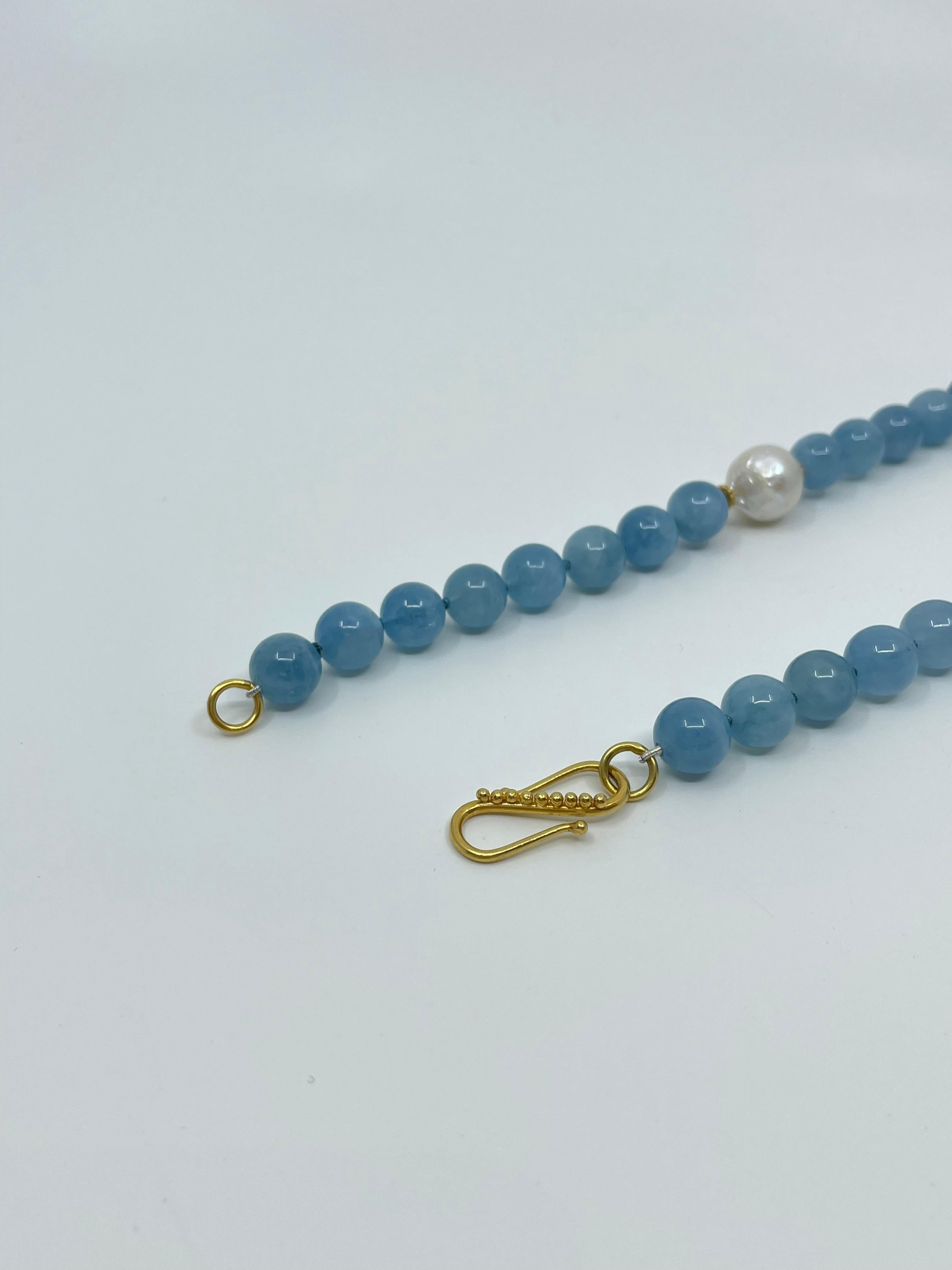 Necklace with Aquamarine, Kyanite, South Sea Pearls, Gold & 18K Gold For Sale 8