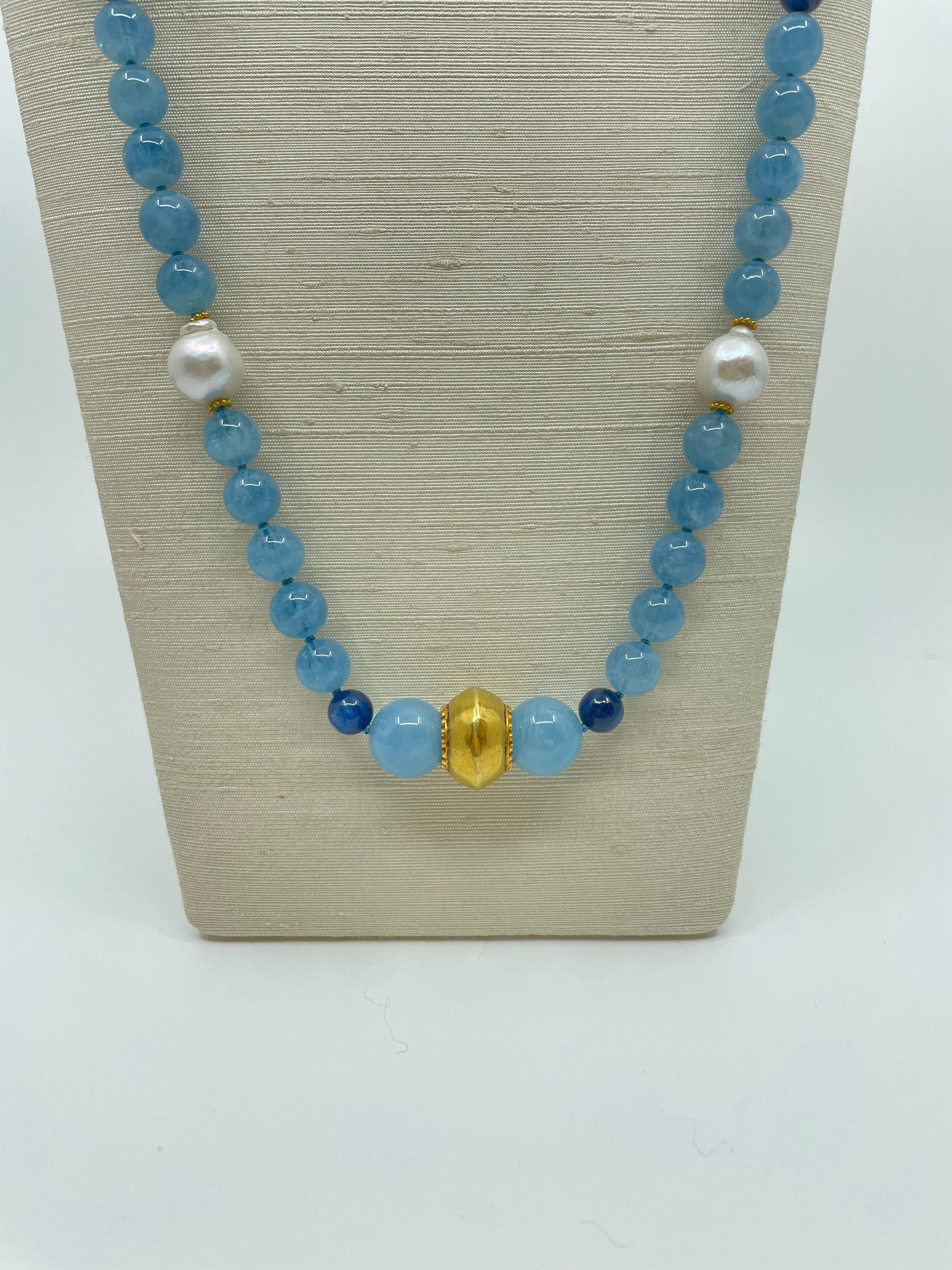 Necklace with Aquamarine, Kyanite, South Sea Pearls, Gold & 18K Gold For Sale 1