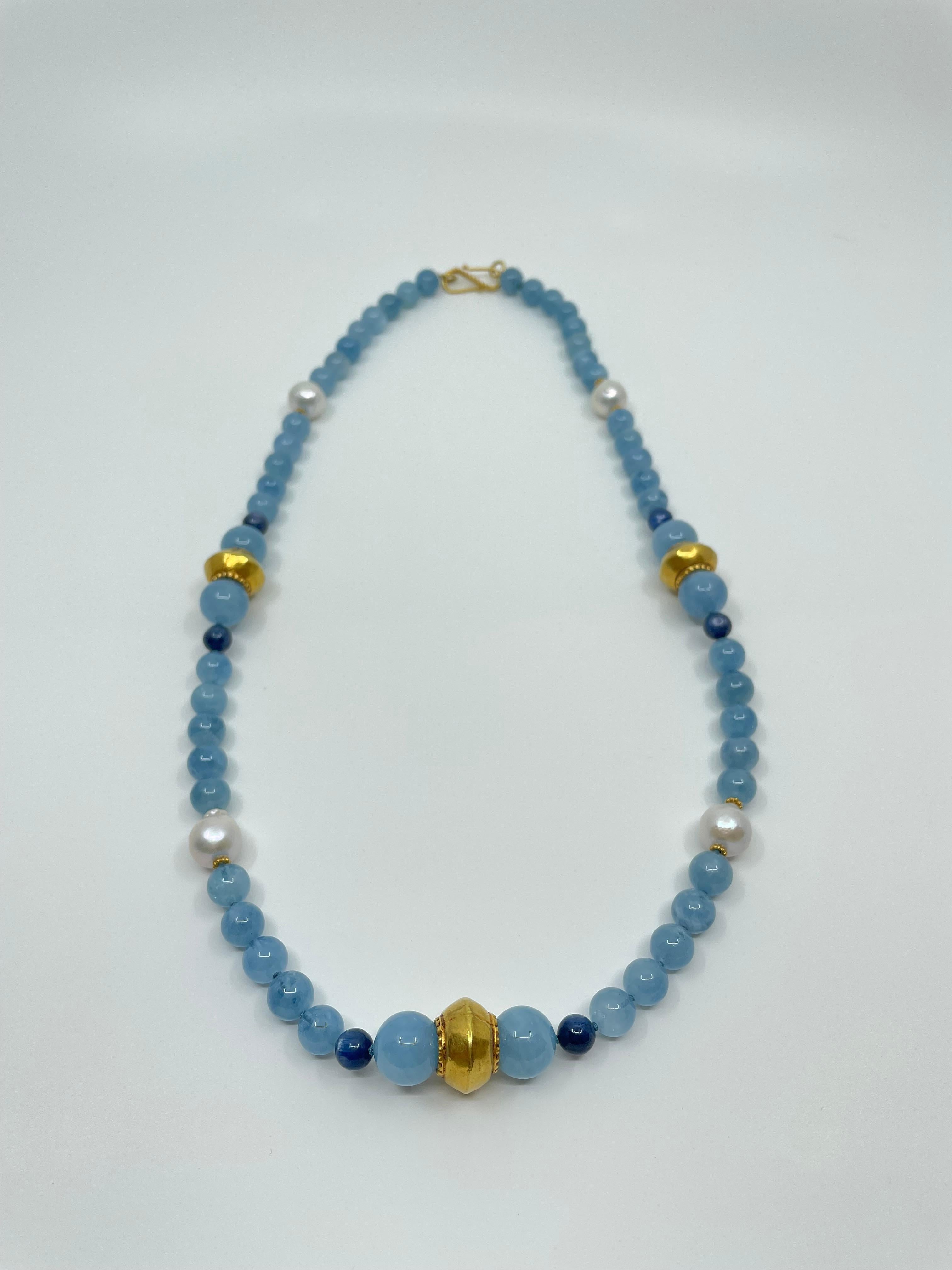 Necklace with Aquamarine, Kyanite, South Sea Pearls, Gold & 18K Gold For Sale 3