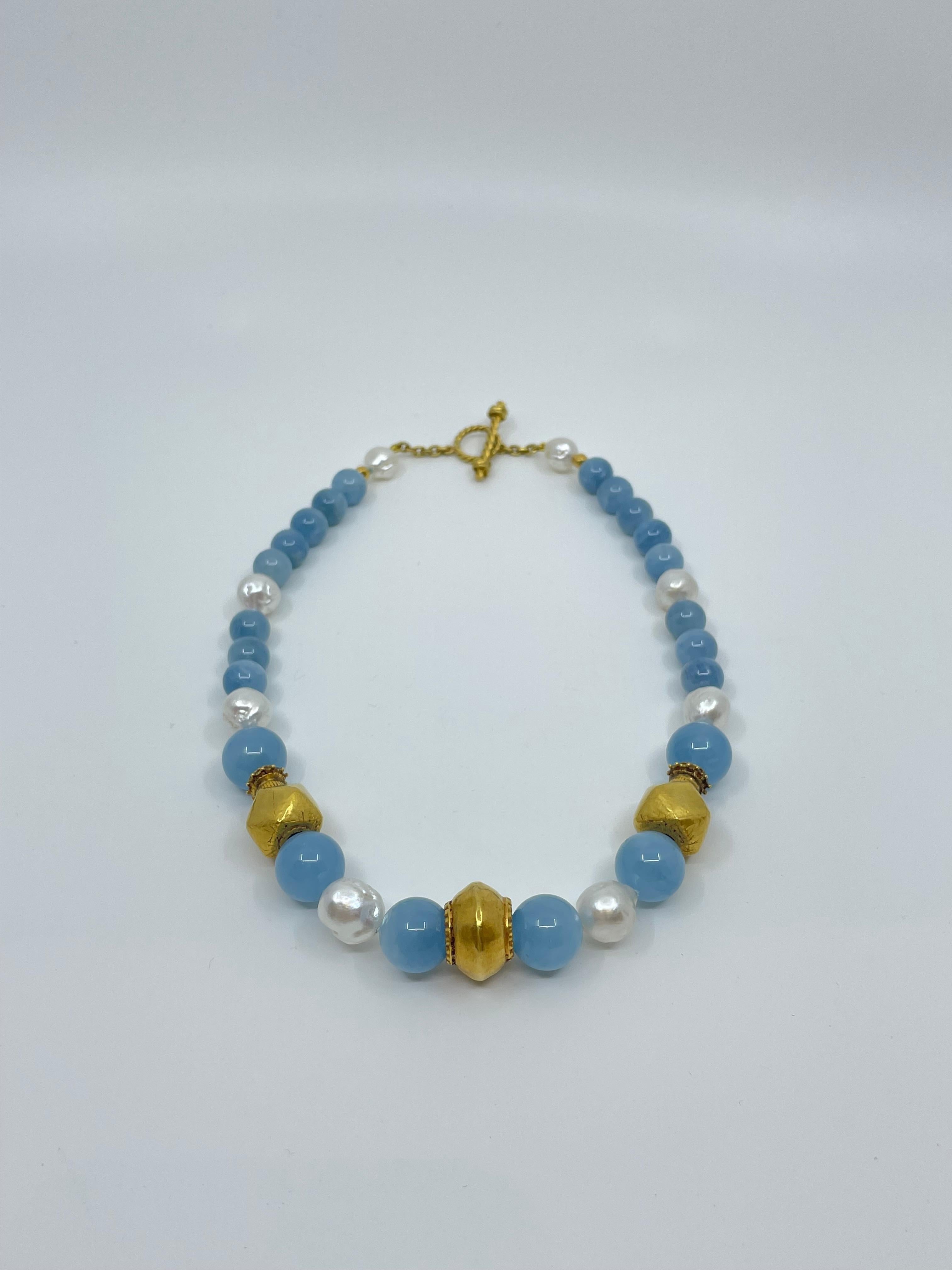 Necklace with Aquamarine, South Sea Pearls, Gold & 18K Solid Gold Beads For Sale 2