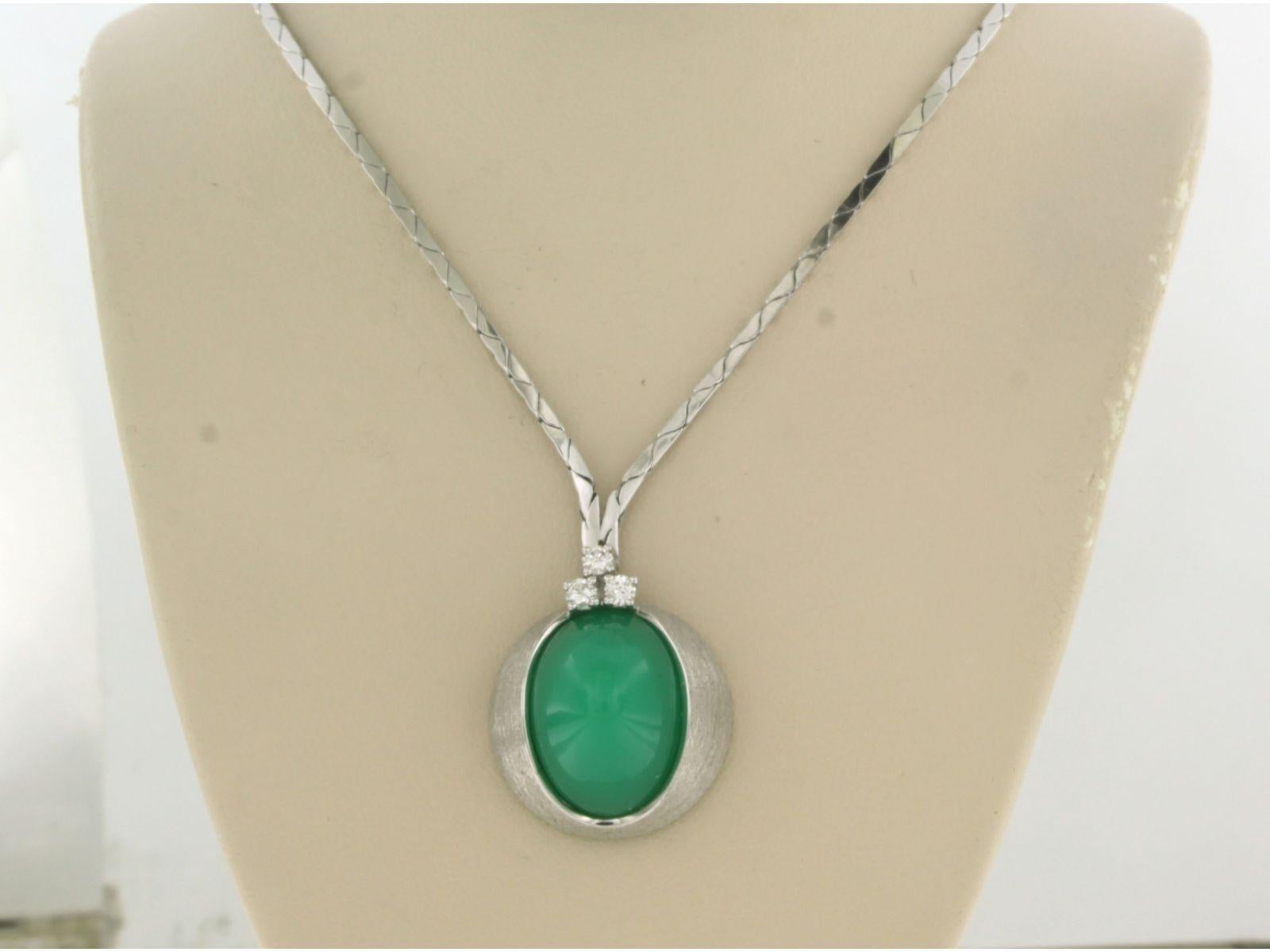 Halskette mit Chrysopras und Diamanten im Brillantschliff - 16,2 Gramm, 14k Weißgold im Angebot 1