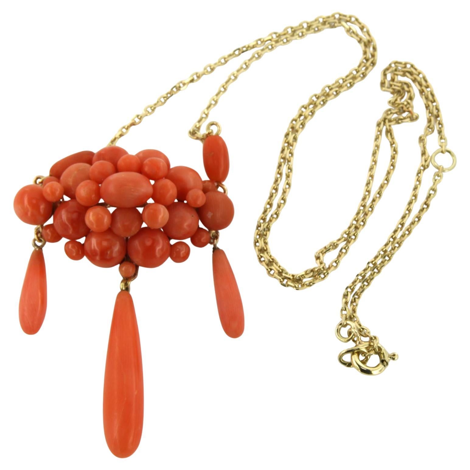 Necklace with coral 11.8 grams 14k yellow gold 11.8 grams