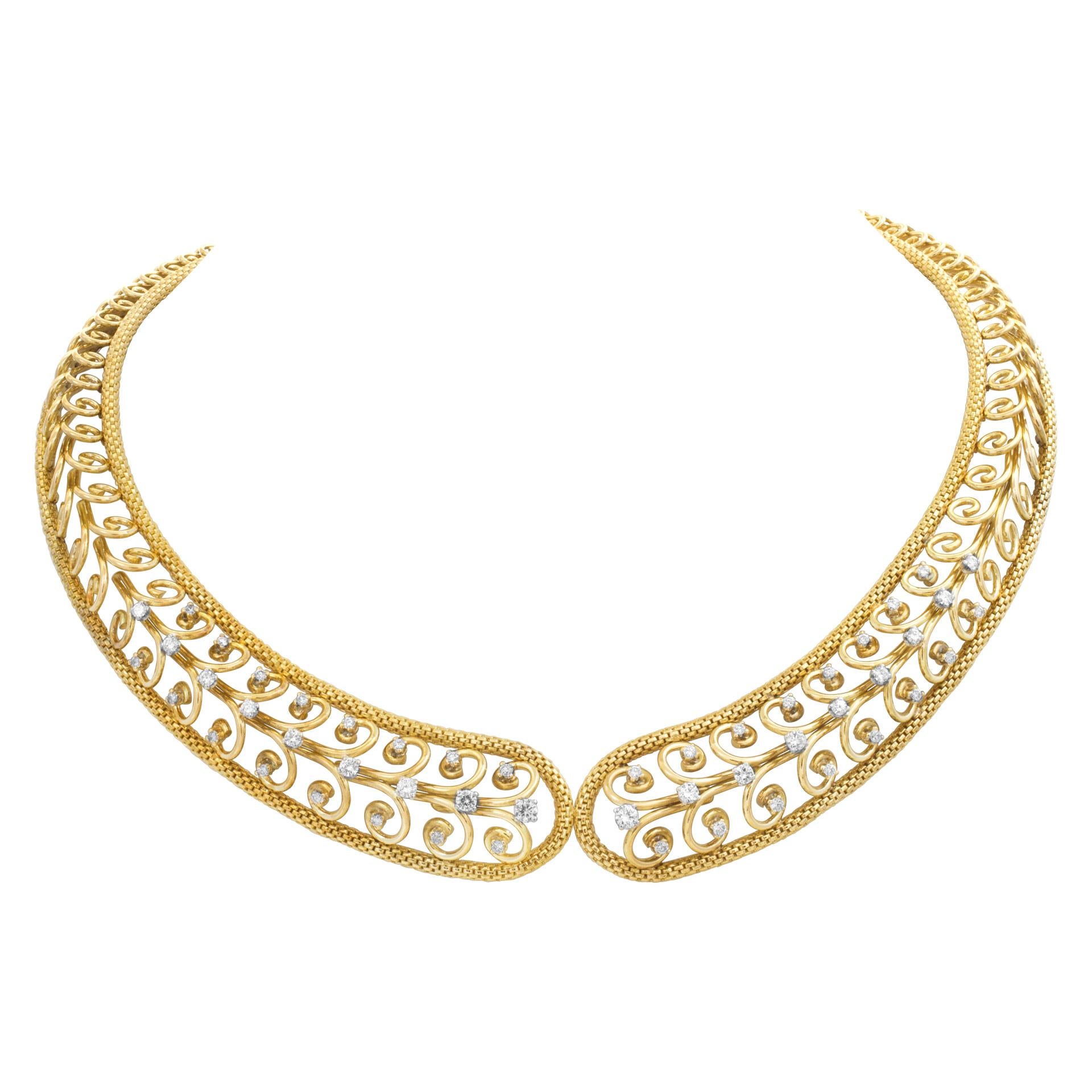 Necklace with Diamond Accents in 18k Yellow Gold Swirl Link Choker In Excellent Condition For Sale In Surfside, FL