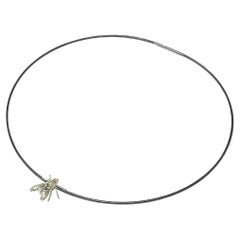 Necklace with insect in white gold 18K