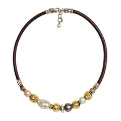 Leather Peals Yellow Gold 18 Karat Necklace