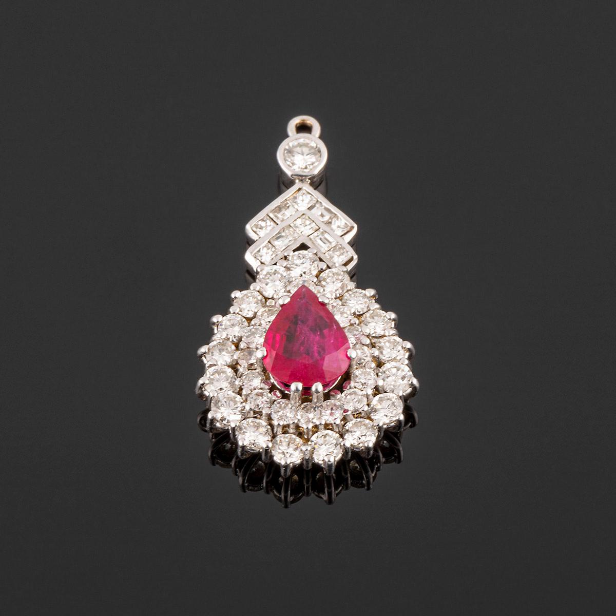 Cocktail-Halskette aus Gold und Diamanten, großer zentraler Diamant und Rubin-Anhänger im Angebot 2