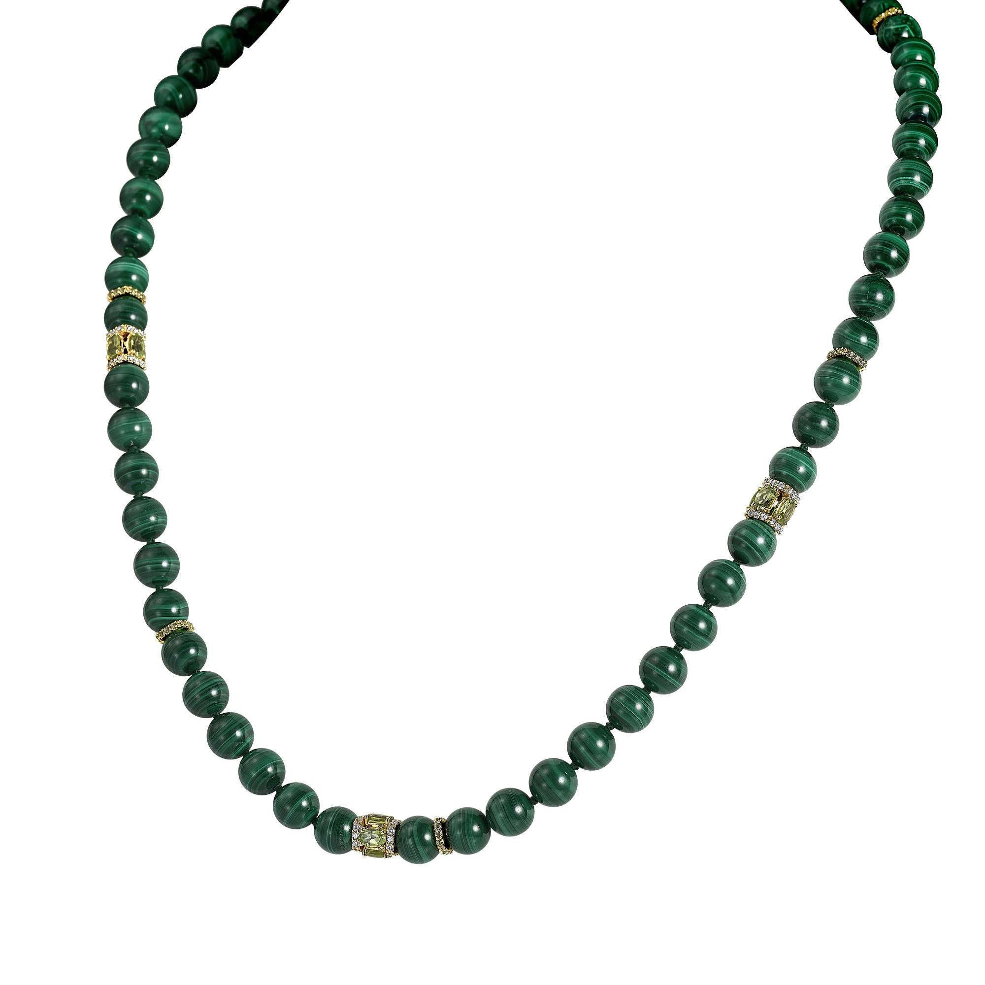Faro collection long necklace with malachite beads, 18K yellow gold, white diamonds (approx. 2.28 carats), and peridot (approx. 11.04 carats)