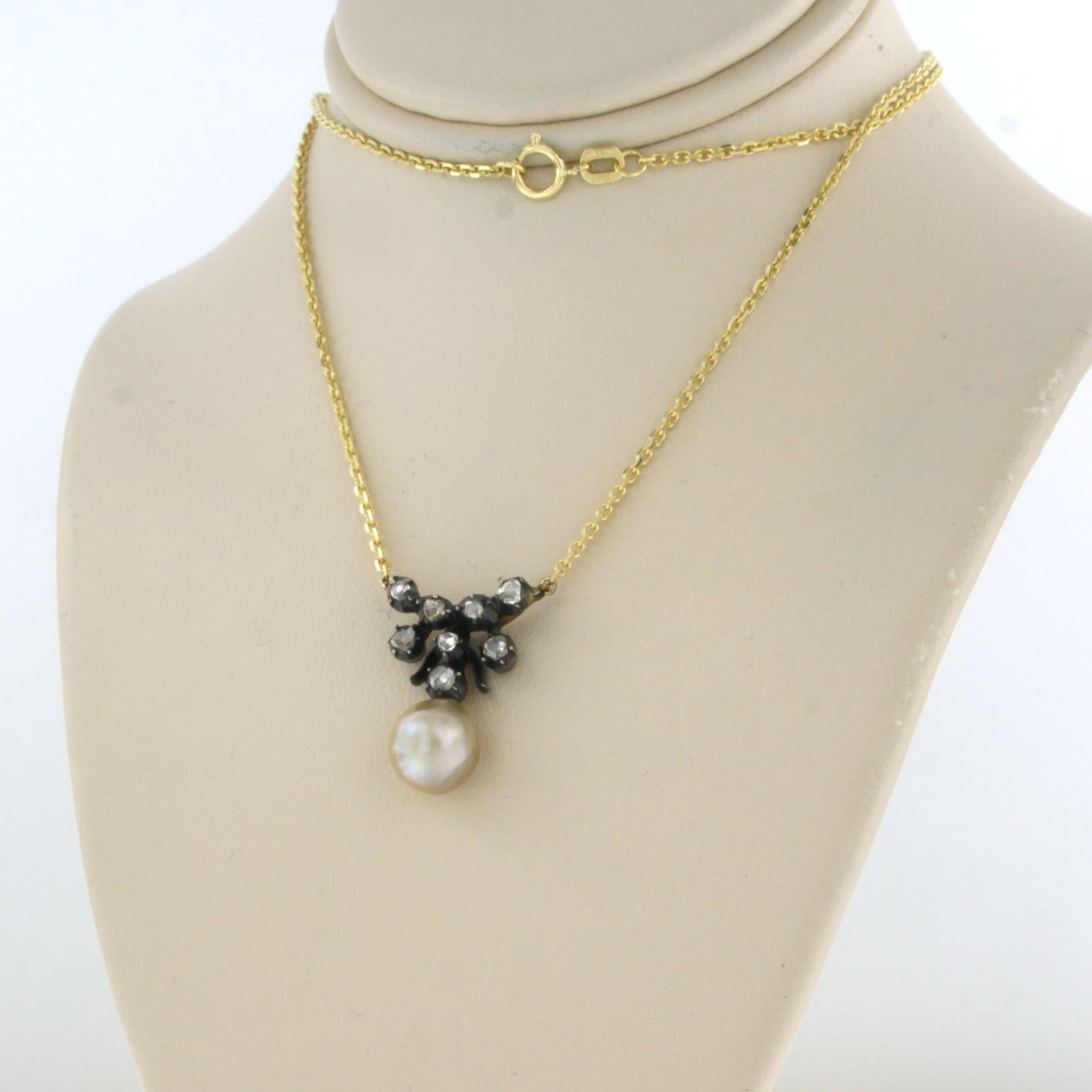 Necklace with pearl and rose cut diamonds up to 0.15ct 14k gold and silver In Excellent Condition For Sale In The Hague, ZH