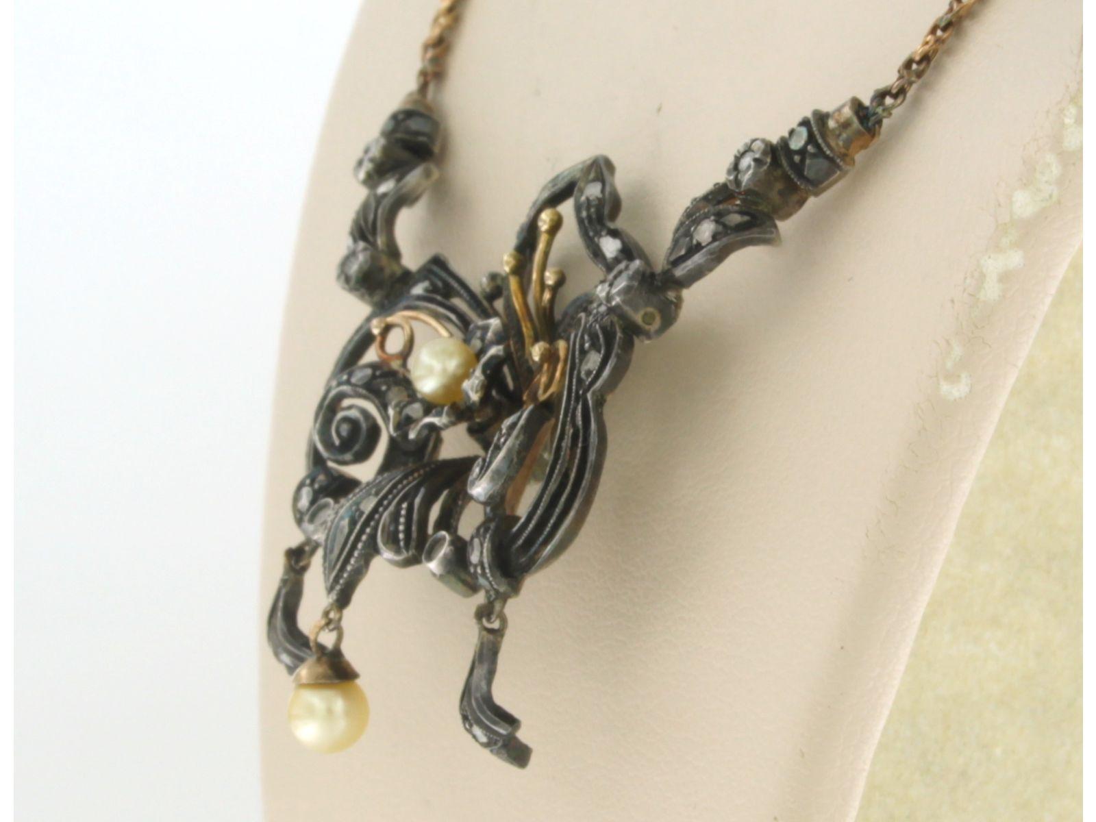 Early Victorian Necklace with pearls and rose cut diamonds 18k gold and silver For Sale