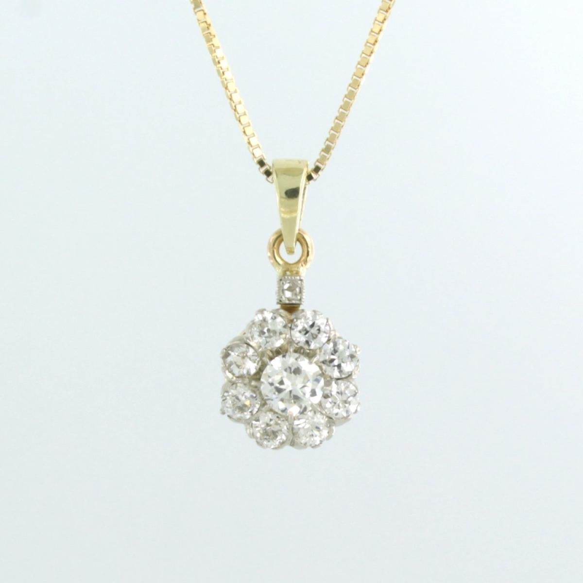 Halskette mit Anhänger mit Diamanten in 18 Karat Gold gefasst (Art nouveau) im Angebot