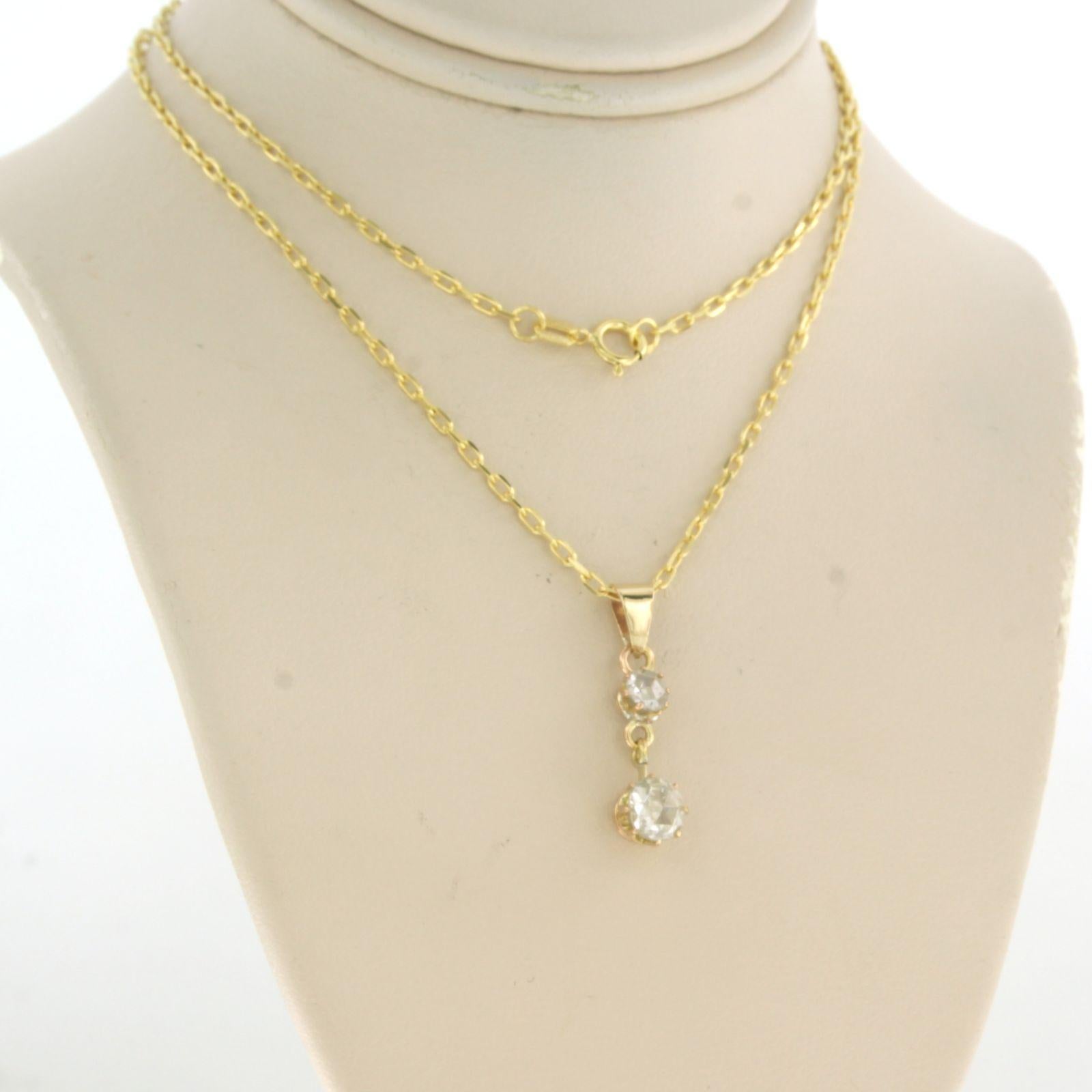 Collar con colgante engastado con diamantes talla rosa de hasta 0,70 ct, oro de 14k Moderno en venta