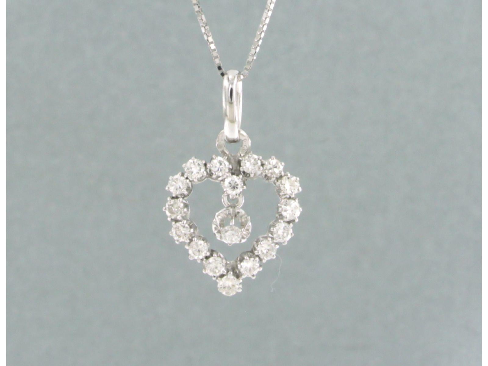 Collana con ciondolo con diamante taglio brillante fino a 0,50ct in oro bianco 18k in vendita 1