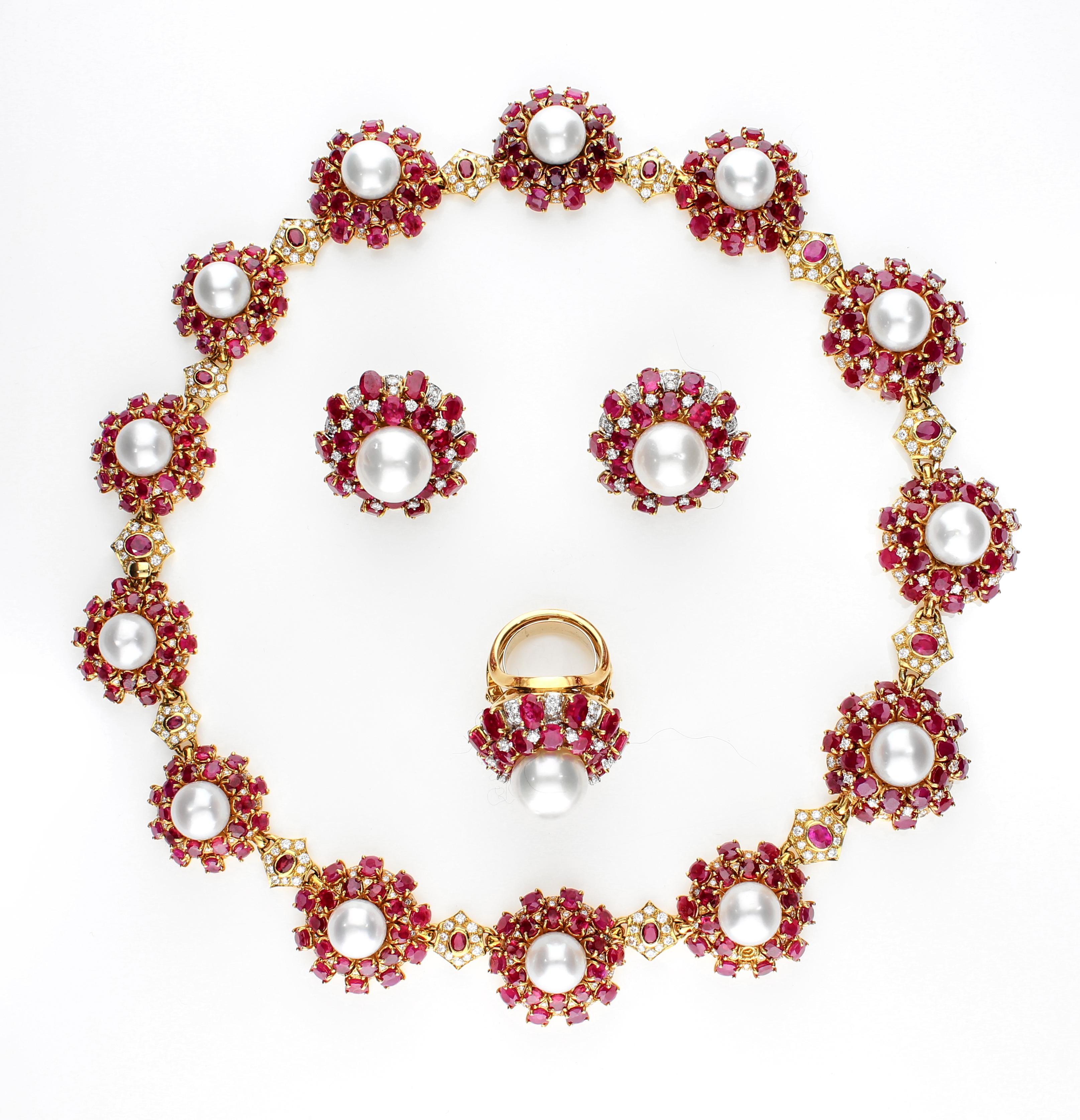 Necklace with Rubies, Pearls and Diamonds in 18 Karat Yellow Gold 13