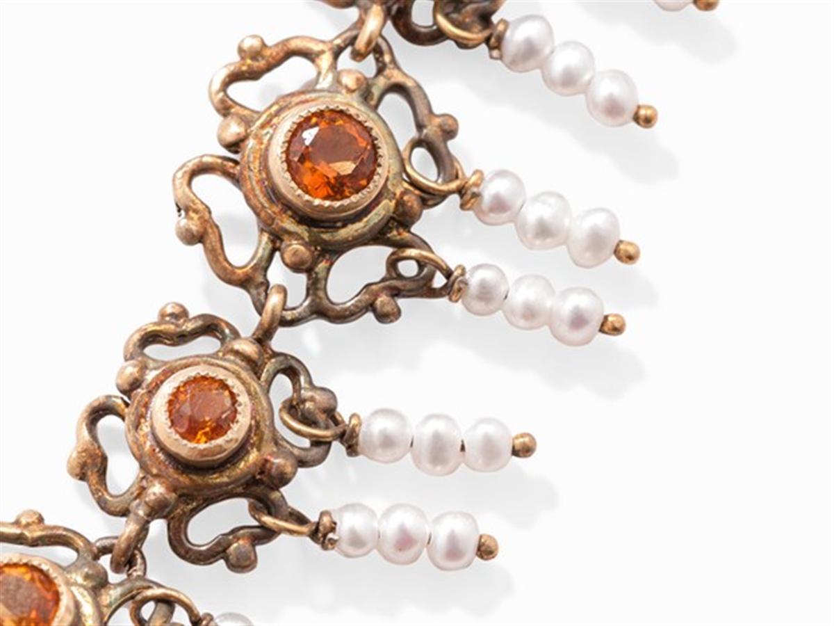 Late Victorian Necklace with Shell Cameo and Orange Sapphires
