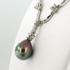 Necklace with Tahiti pearl and brilliant cut diamonds up to 0.89ct 18k gold