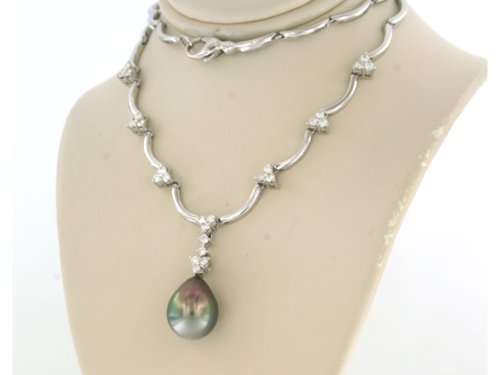 Collier avec perle de Tahiti et diamants taille brillant jusqu'à 0,89ct or 18k en vente 2