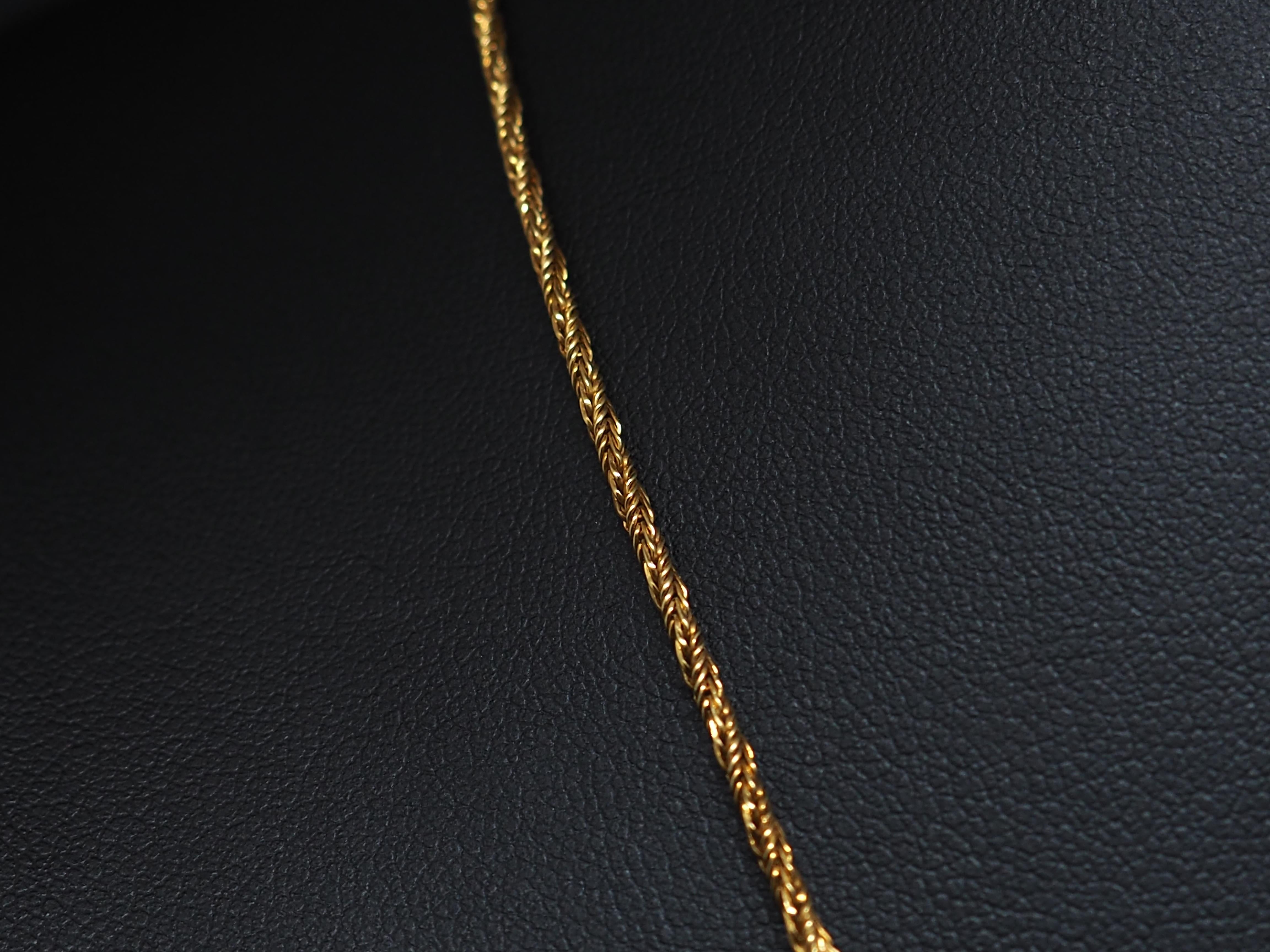 Halskette aus Gelbgold mit Diamanten und Saphiren im Angebot 1