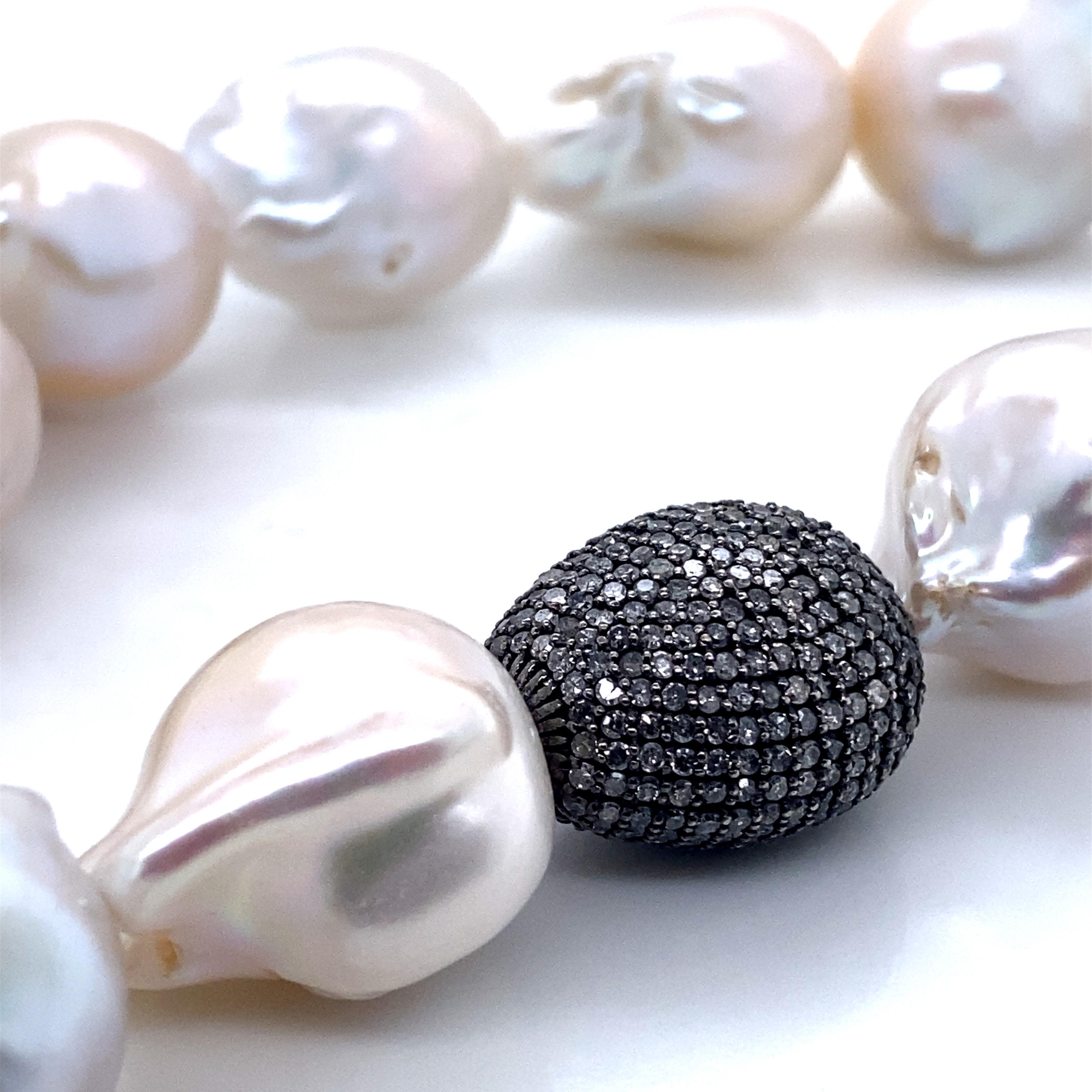 Colliers de perles baroques perles et diamant Pour femmes en vente