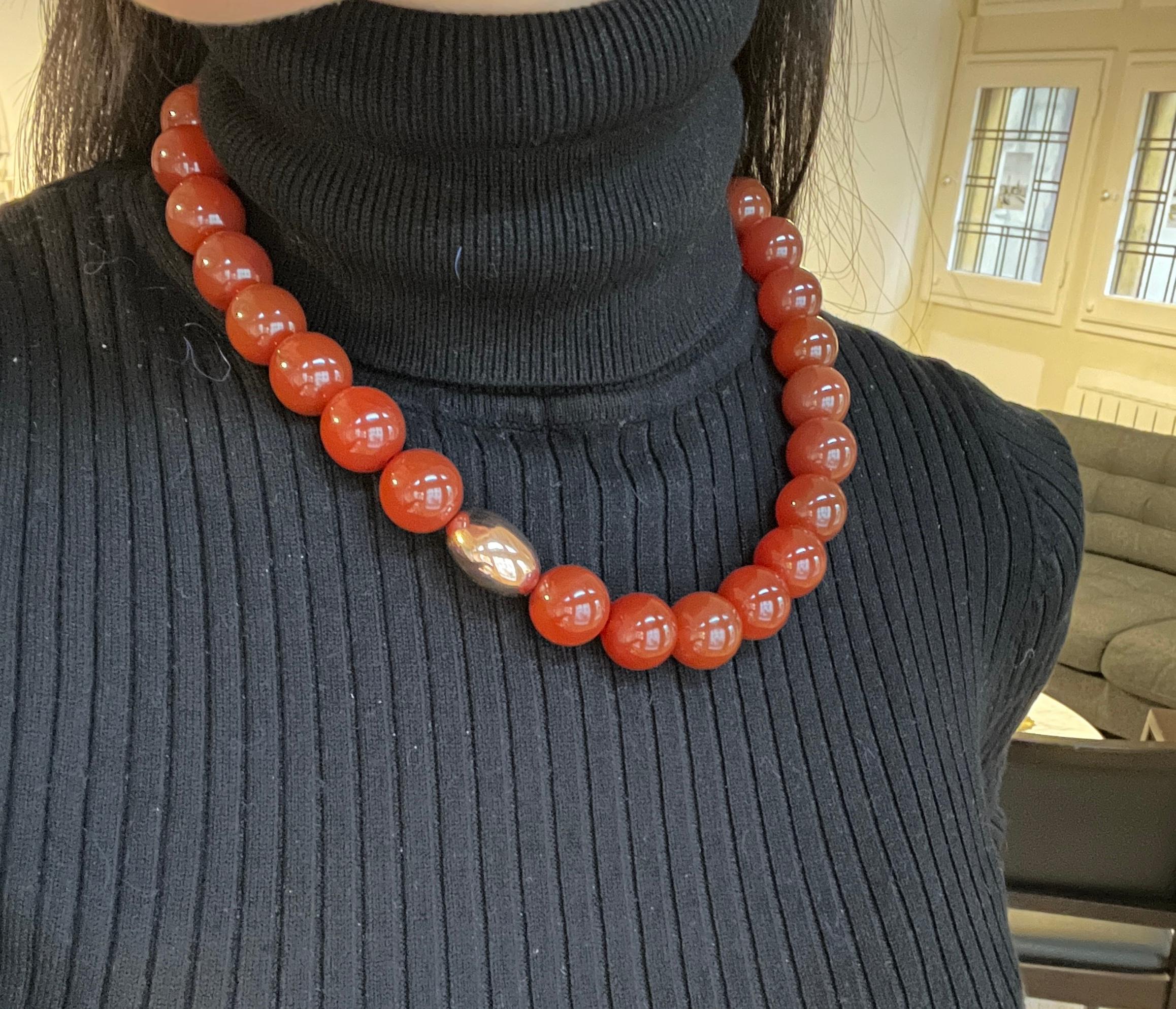 Halsketten Rote Agathe, Perlen Rose Gold 18 Karat, Bakelit (Barock)
